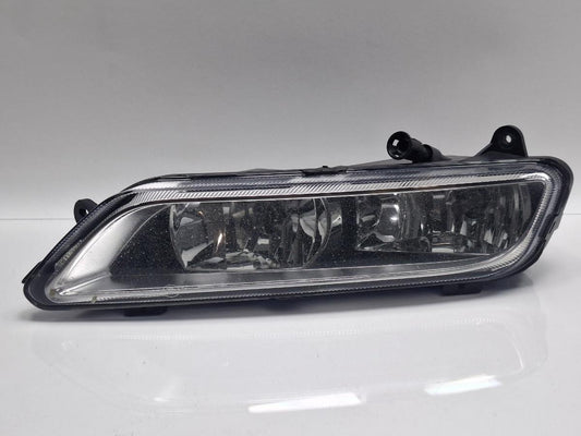 Proiector ceata dreapta VOLKSWAGEN PASSAT B7 365 2010 - 2014 3AA941662G