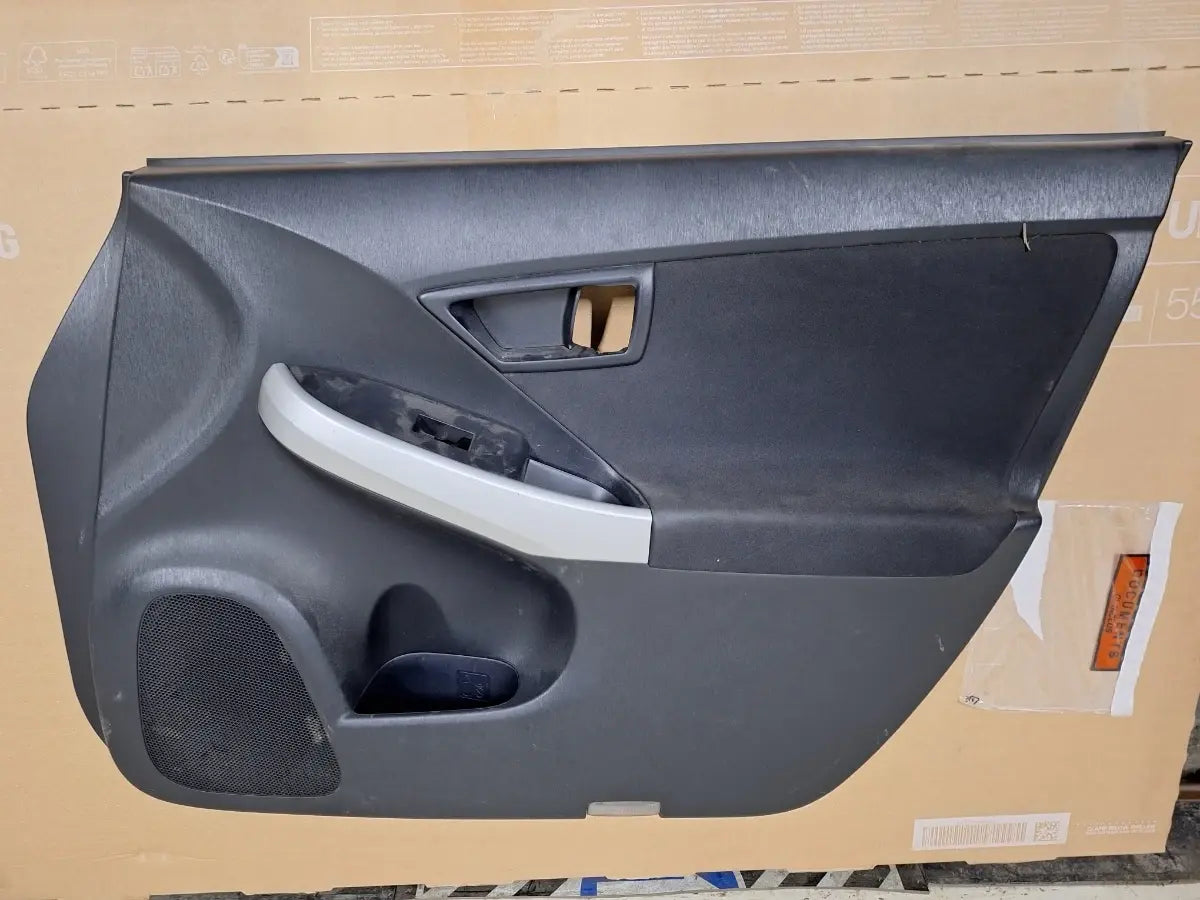 Tapiterie panou portiera fata dreapta TOYOTA PRIUS _W3_ 2008 - 2015