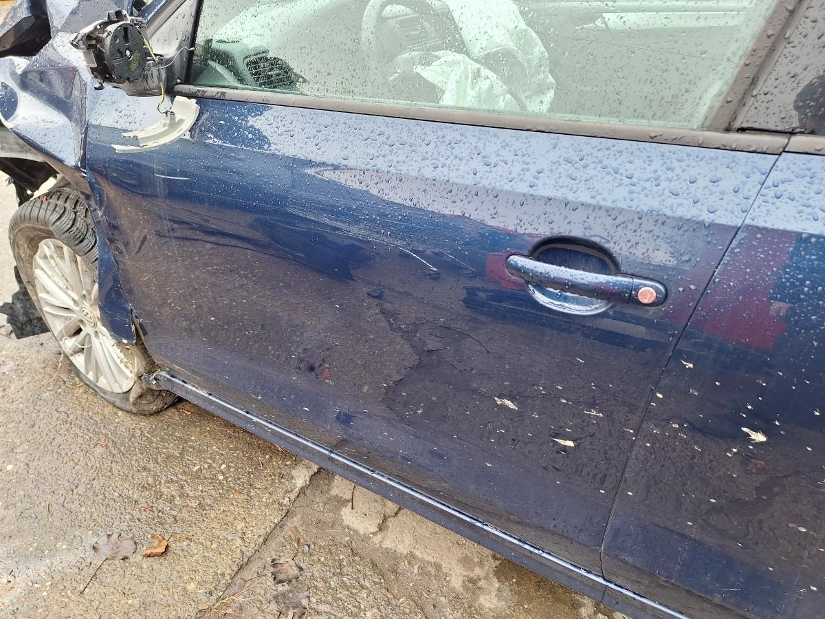 Usa Portiera fata stanga VOLKSWAGEN JETTA IV 162, 163, AV3, AV2 2009 - 2017