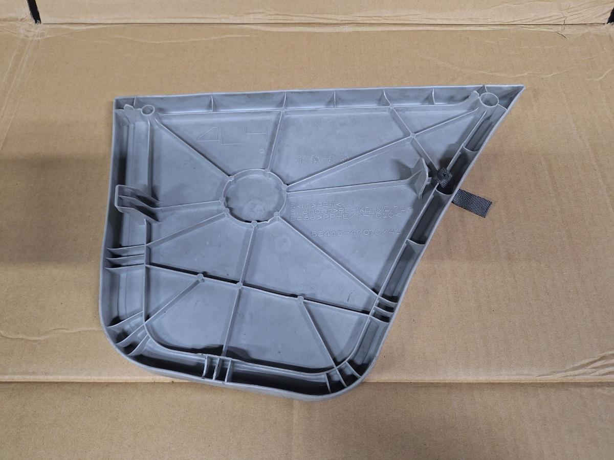 Ornamente capac hayon/portbagaj stanga TOYOTA PRIUS _W3_ 2008 - >1.8 Hybrid 2ZR-FXE 58418-47070/41