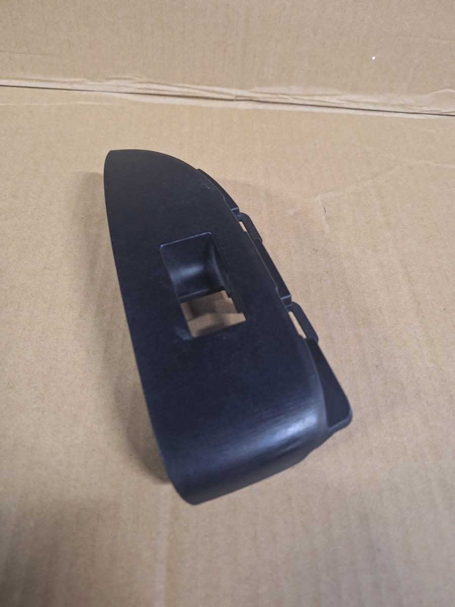 Rama comutator geamuri portiera spate stanga TOYOTA PRIUS _W3_ 2008 - >1.8 Hybrid 2ZR-FXE 74272-47060