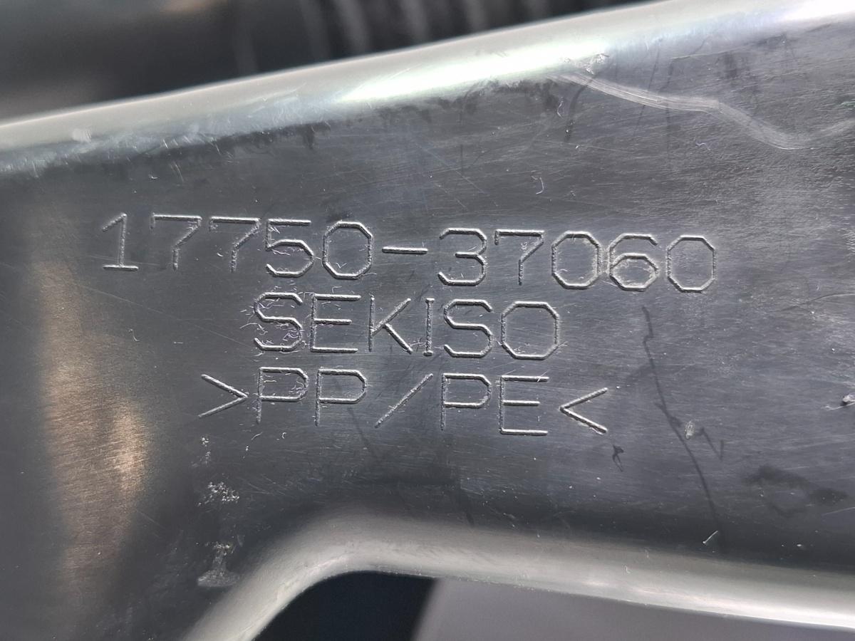 Carcasa filtru aer TOYOTA PRIUS _W3_ 2008 - >1.8 Hybrid 2ZR-FXE 1775037060