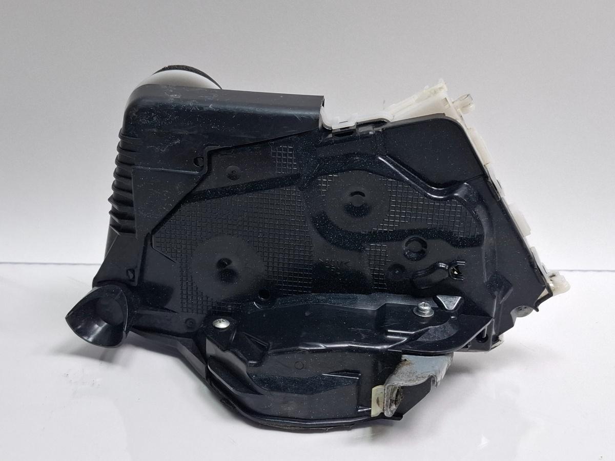 Broasca usa dreapta fata TOYOTA PRIUS _W3_ 2008 - >1.8 Hybrid 2ZR-FXE 6903047120