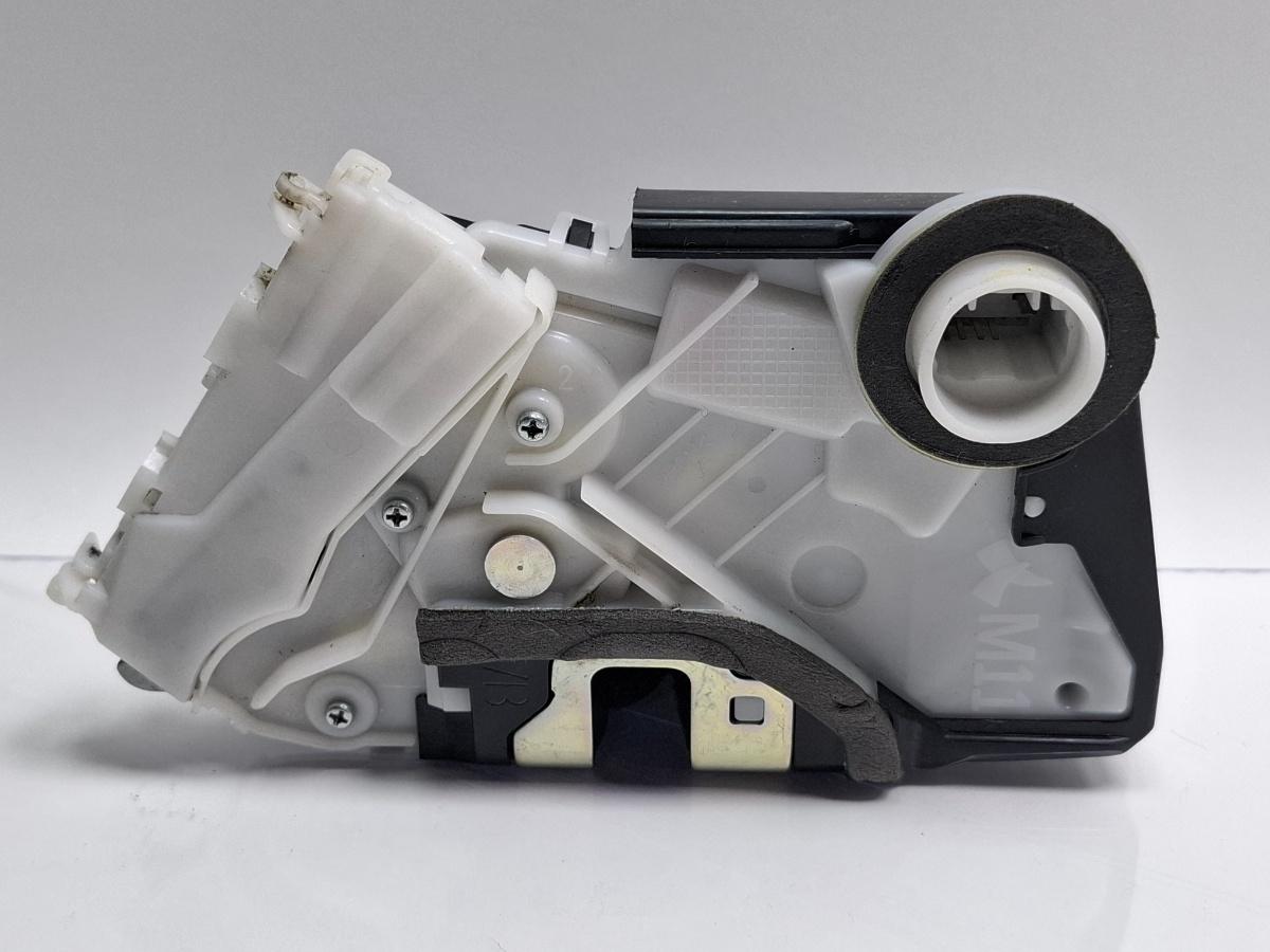 Broasca usa dreapta fata TOYOTA PRIUS _W3_ 2008 - >1.8 Hybrid 2ZR-FXE 6903047120