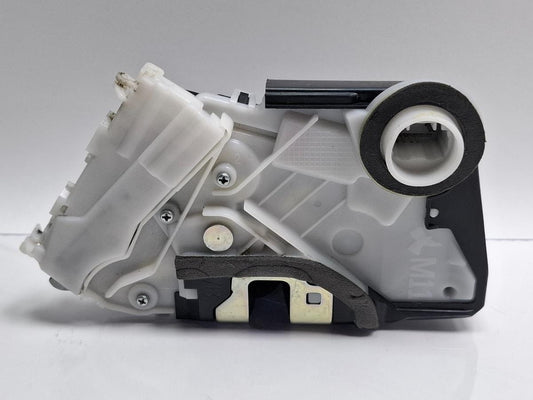 Broasca usa dreapta fata TOYOTA PRIUS _W3_ 2008 - >1.8 Hybrid 2ZR-FXE 6903047120