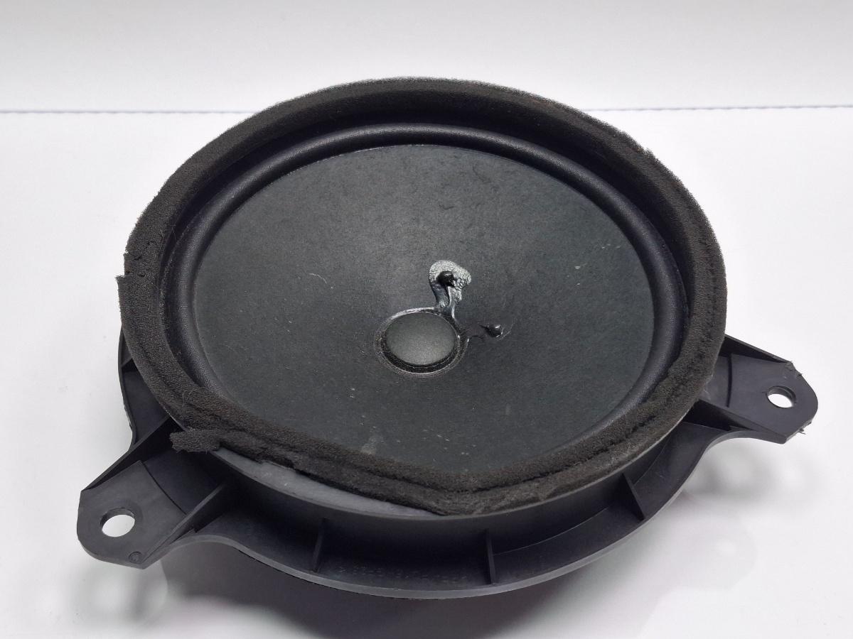 Boxa usa spate TOYOTA PRIUS _W3_ 2008 - >1.8 Hybrid 2ZR-FXE 8616052300