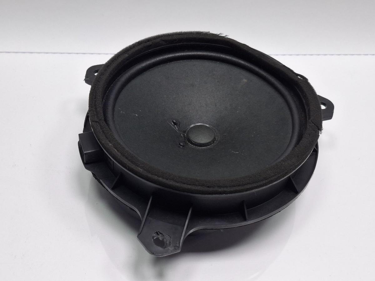 Boxa usa spate TOYOTA PRIUS _W3_ 2008 - >1.8 Hybrid 2ZR-FXE 8616052300