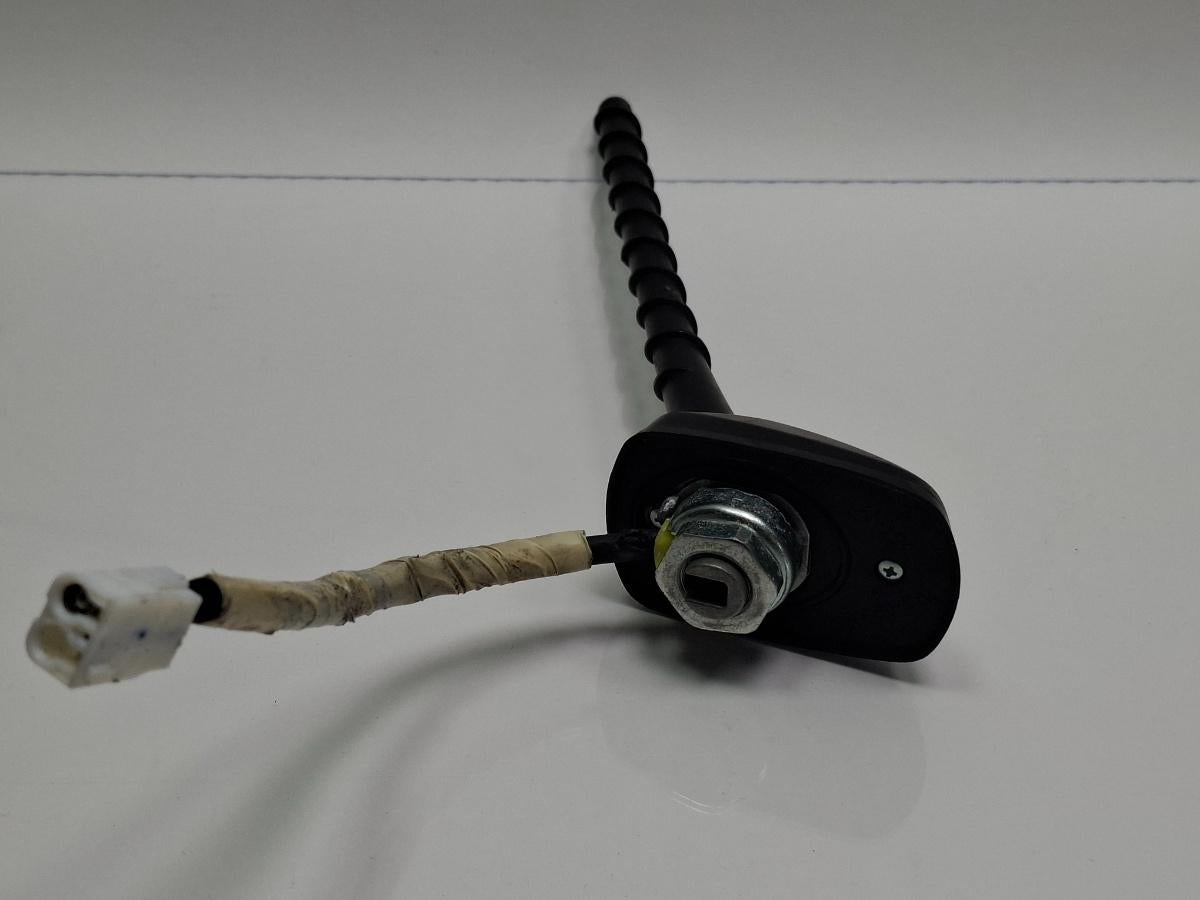 Antena GPS TOYOTA PRIUS _W3_ 2008 - >1.8 Hybrid 2ZR-FXE 8630047120