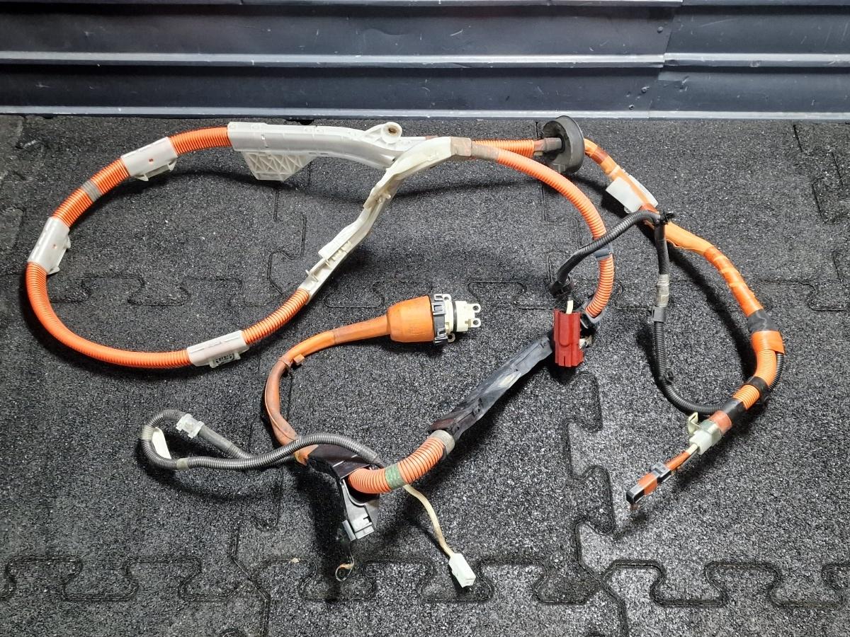 Instalatie electrica inversor-baterie TOYOTA PRIUS _W3_ 2008 - >1.8 Hybrid 2ZR-FXE 8216447080