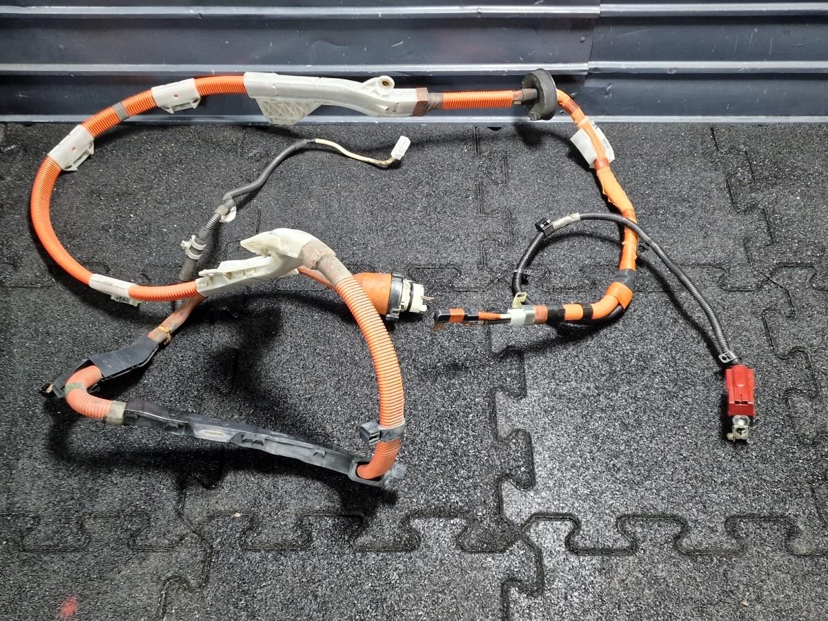 Instalatie electrica inversor-baterie TOYOTA PRIUS _W3_ 2008 - >1.8 Hybrid 2ZR-FXE 8216447080
