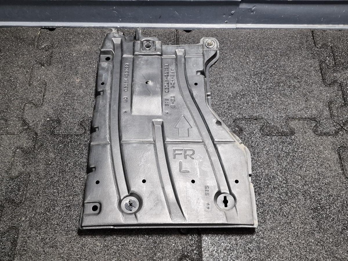 Scut de protectie stanga fata TOYOTA PRIUS _W3_ 2008 - >1.8 Hybrid 2ZR-FXE 5816612020 , 5816647020