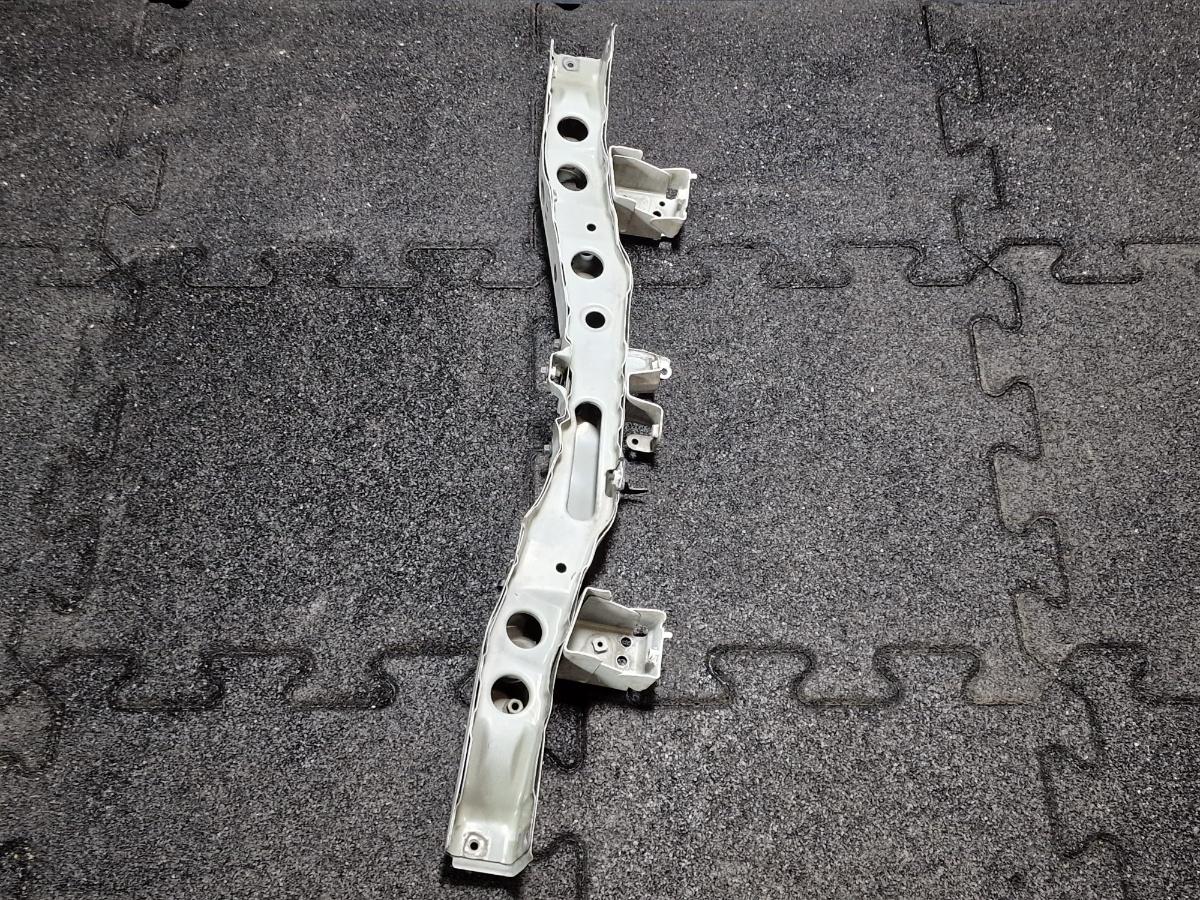 Suport radiatoare sus TOYOTA PRIUS _W3_ 2008 - >1.8 Hybrid 2ZR-FXE 5320872010