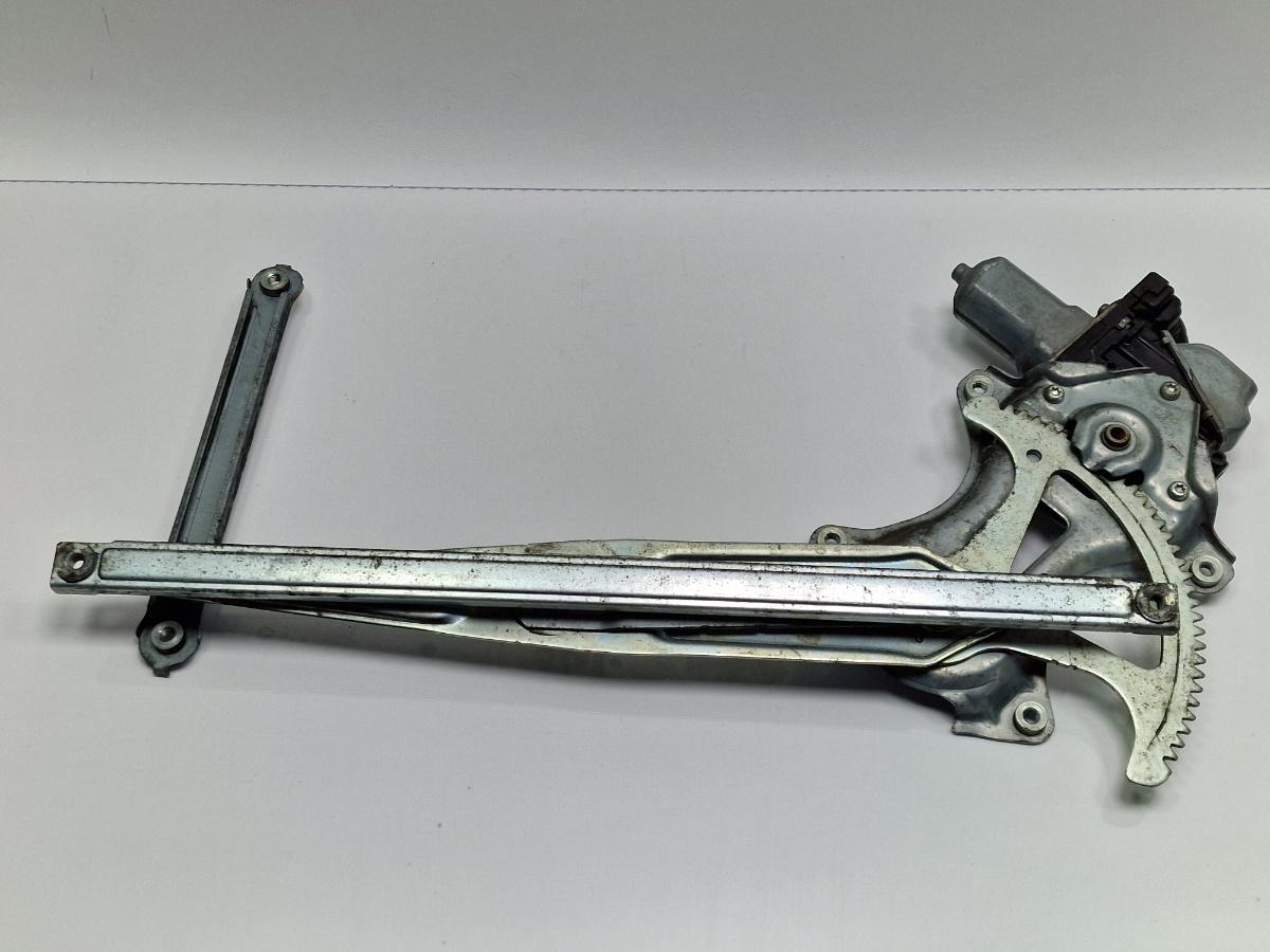 Motoras macara geam dreapta spate TOYOTA PRIUS _W3_ 2008 - >1.8 Hybrid 2ZR-FXE 6980152070 , 8571047120