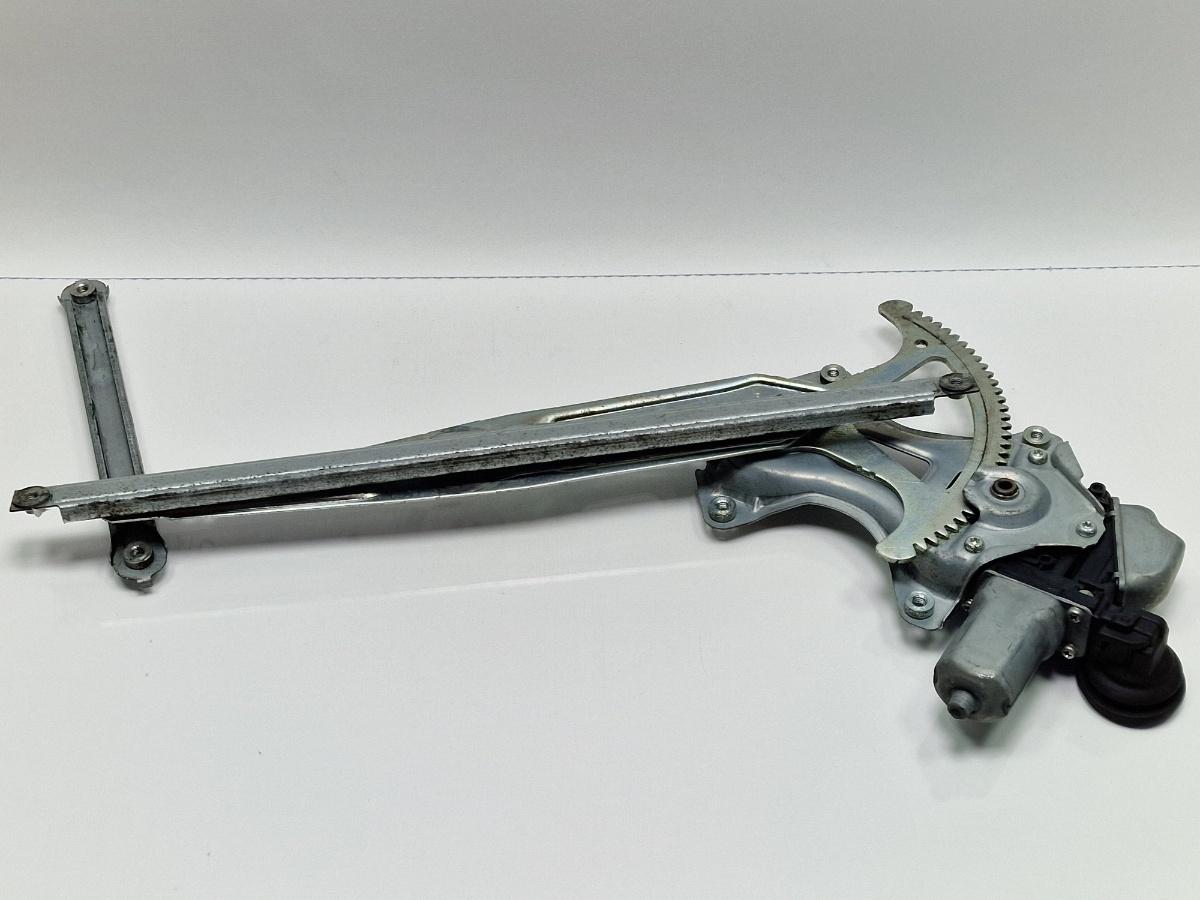 Macara geam dreapta spate TOYOTA PRIUS _W3_ 2008 - >1.8 Hybrid 2ZR-FXE 8572047120