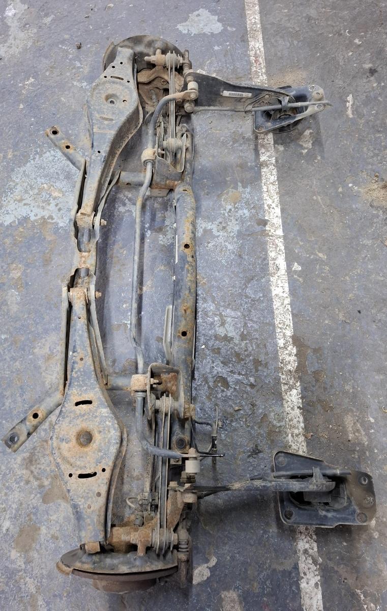 Punte spate completa VOLKSWAGEN JETTA IV 162, 163, AV3, AV2 2009 - 2018 5C0505315H
