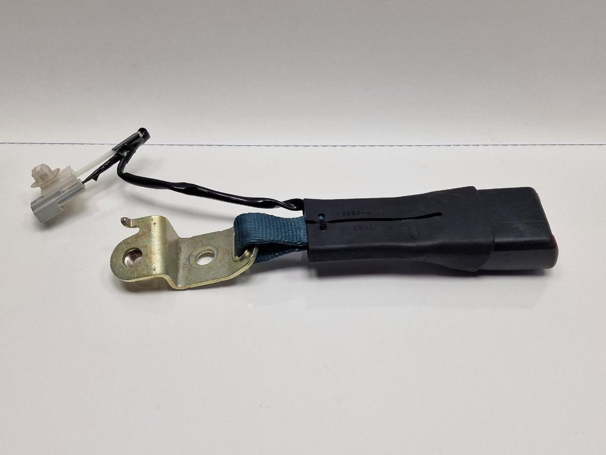 Teaca centura dreapta spate TOYOTA PRIUS _W3_ 2008 - >1.8 Hybrid 2ZR-FXE 7338047030C0