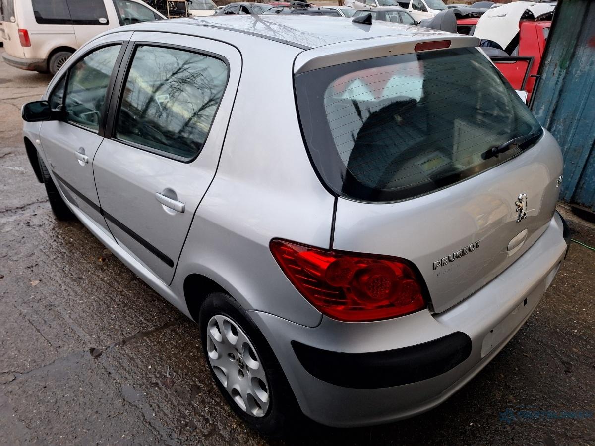 Dezmembrez PEUGEOT 307 3A/C 2006 1.4 16V KFU 65KW|88HP