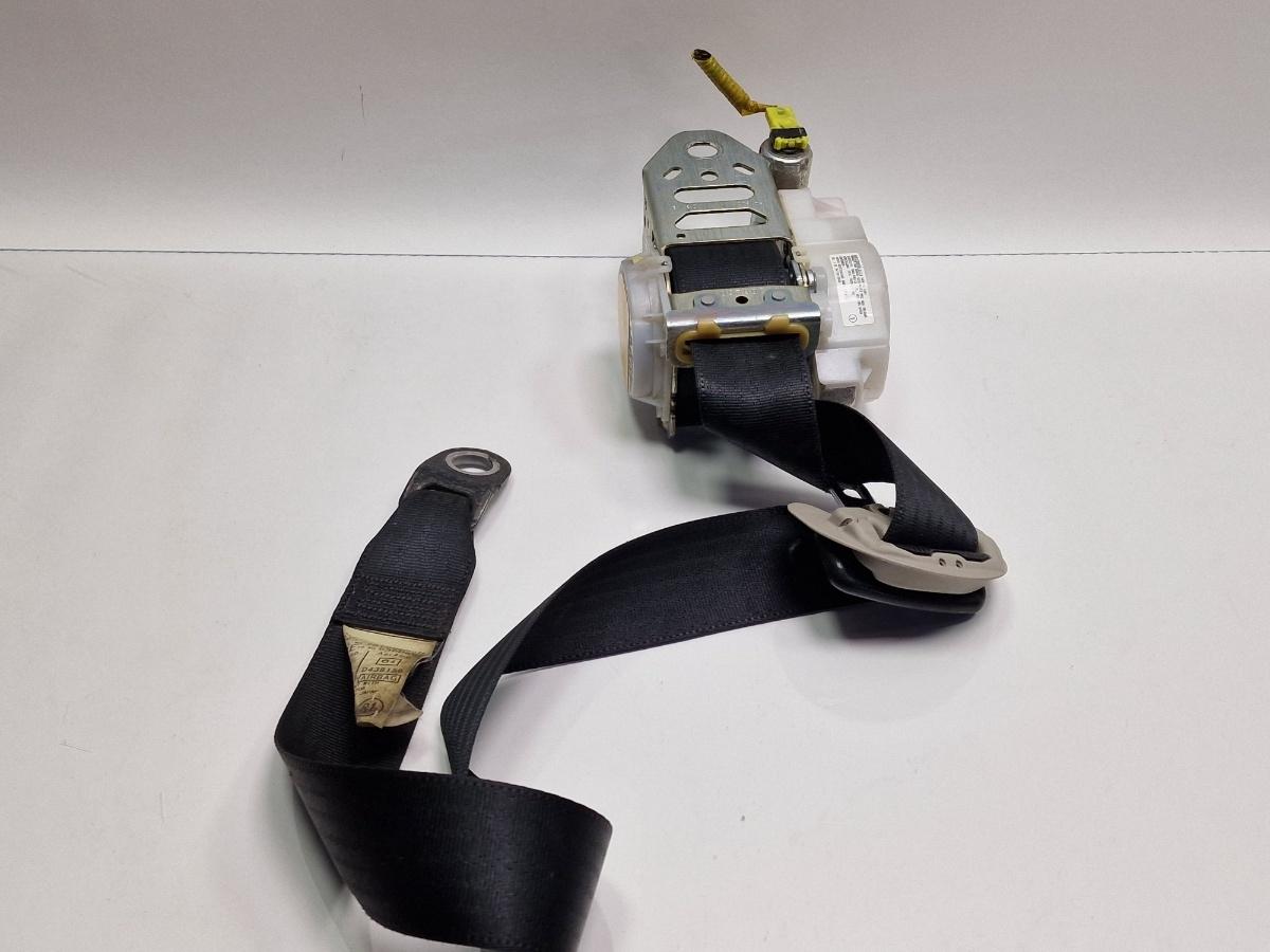 Centura siguranta dreapta fata TOYOTA PRIUS _W3_ 2008 - >1.8 Hybrid 2ZR-FXE 7321047143B3