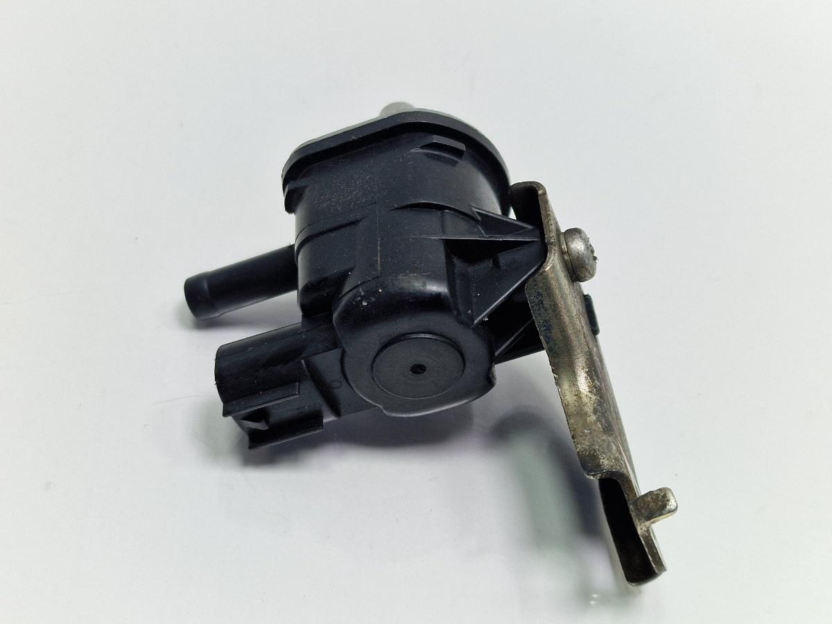 Supapa vacuum TOYOTA PRIUS _W3_ 2008 - >1.8 Hybrid 2ZR-FXE 9091012276