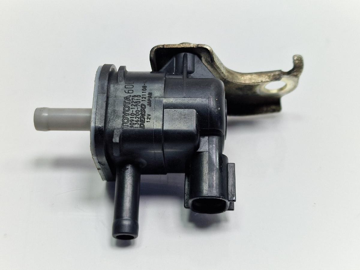 Supapa vacuum TOYOTA PRIUS _W3_ 2008 - >1.8 Hybrid 2ZR-FXE 9091012276