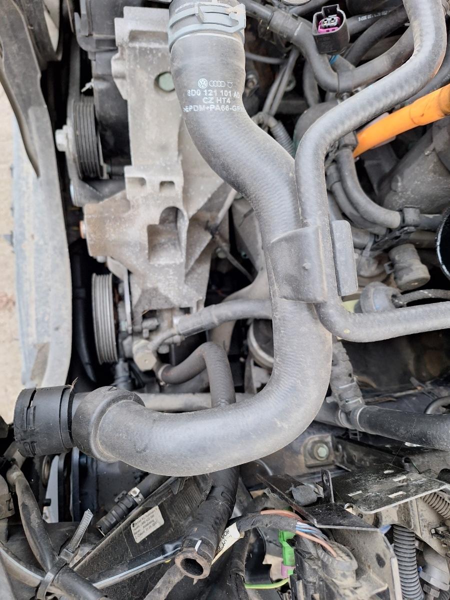 Furtun apa VOLKSWAGEN PASSAT 3B3 2000 1.9 TDI AWX 96KW|130HP 2000
