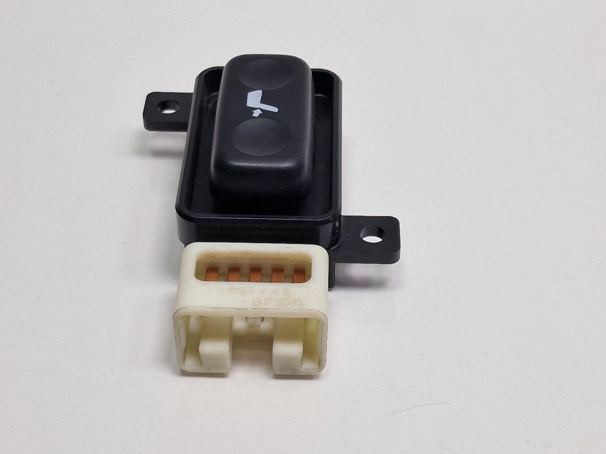 Buton reglaj lombar scaun stanga fata TOYOTA PRIUS _W3_ 2008 - >1.8 Hybrid 2ZR-FXE 8492060050C0