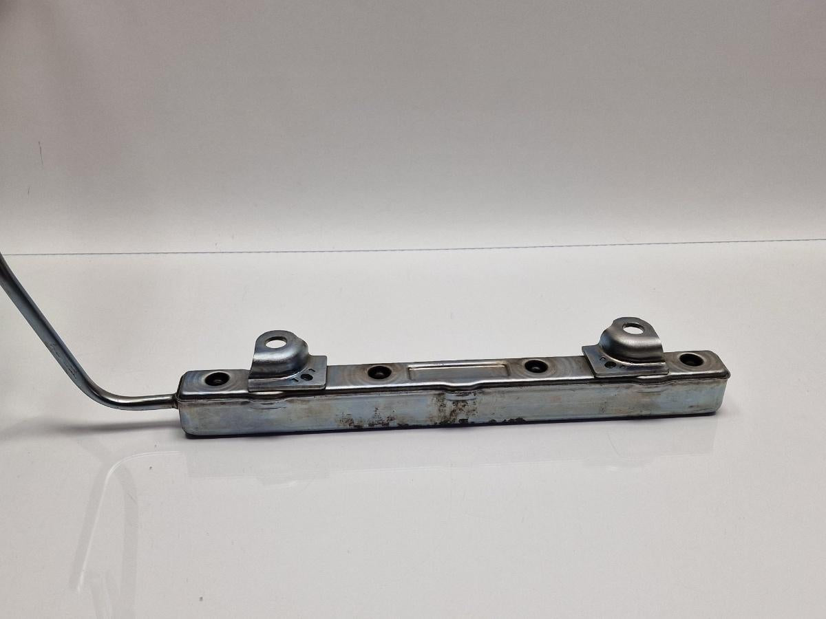Rampa injectoare TOYOTA PRIUS _W3_ 2008 - >1.8 Hybrid 2ZR-FXE 2381437061