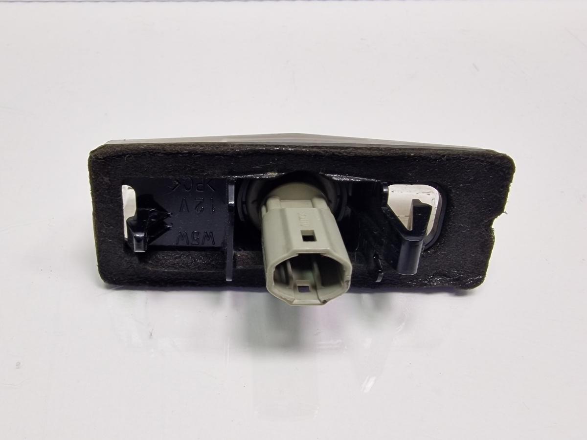 Lampa numar de inmatriculare spate TOYOTA PRIUS _W3_ 2008 - >1.8 Hybrid 2ZR-FXE 8127153011