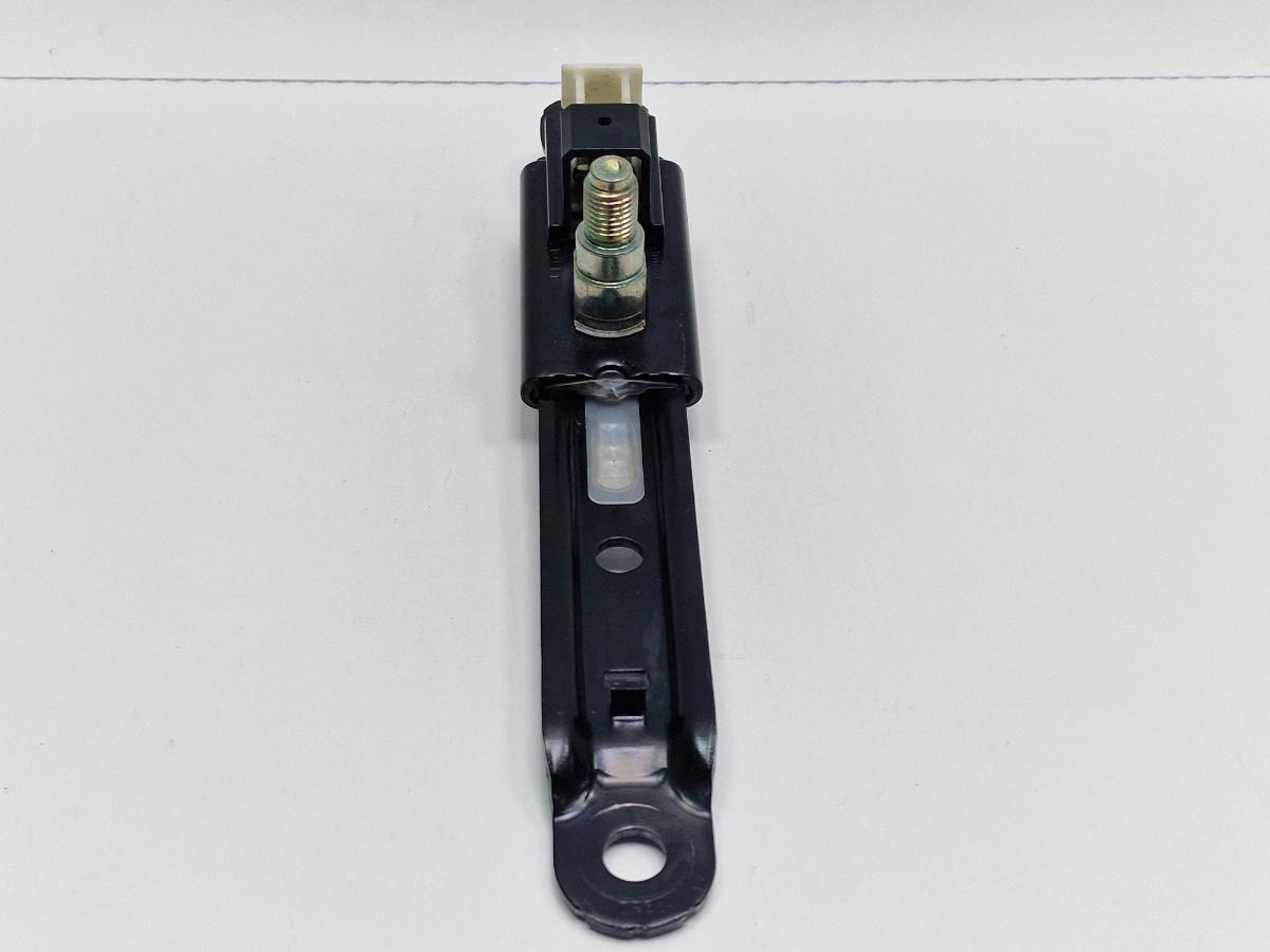 Ajustator centura siguranta fata TOYOTA PRIUS _W3_ 2008 - >1.8 Hybrid 2ZR-FXE 7320053010