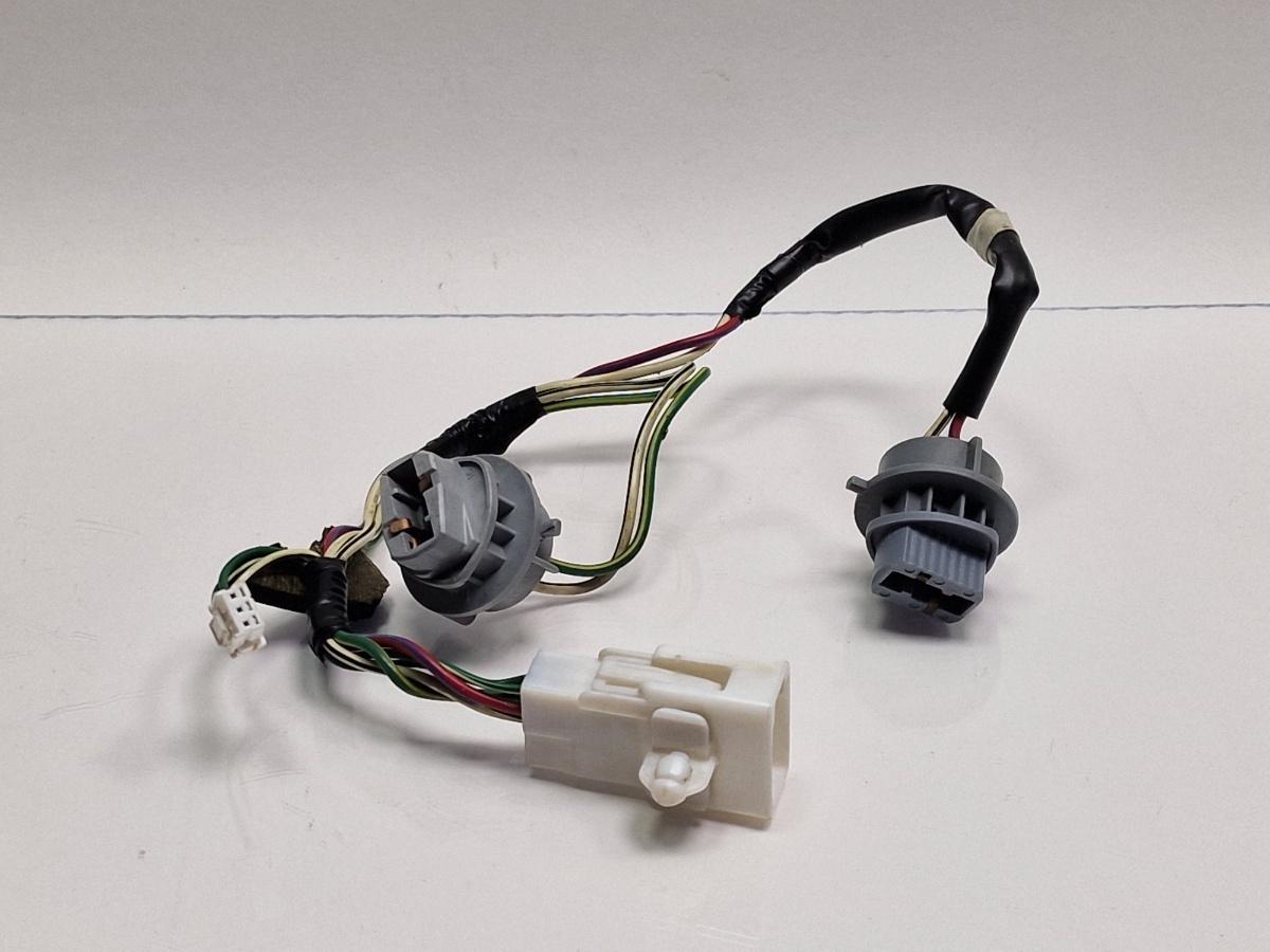 Instalatie electrica stop dreapta TOYOTA PRIUS _W3_ 2008 - >1.8 Hybrid 2ZR-FXE 8155547170
