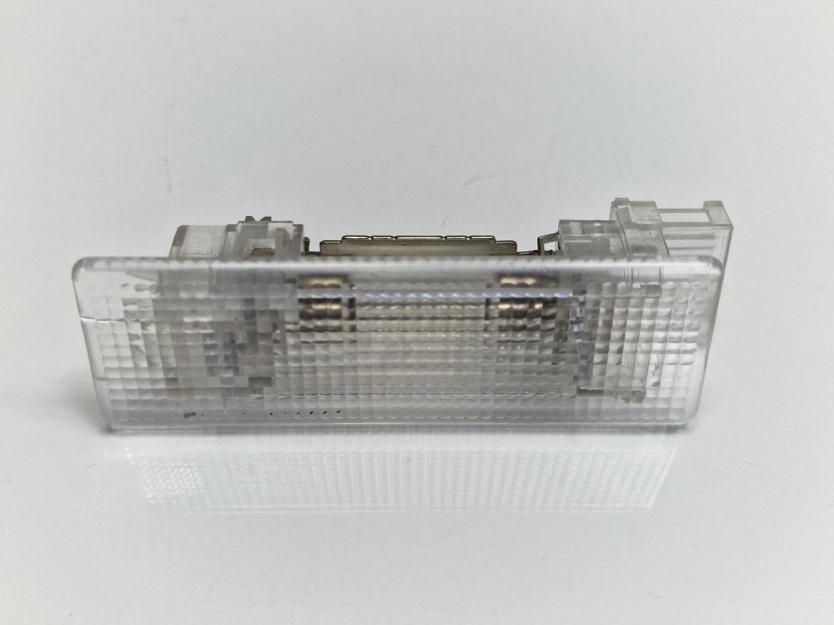Lampa interioara portbagaj VOLKSWAGEN CADDY IV Estate SAB, SAJ 2015 - >2.0 TDI CUUD, DFSD 5K0947101