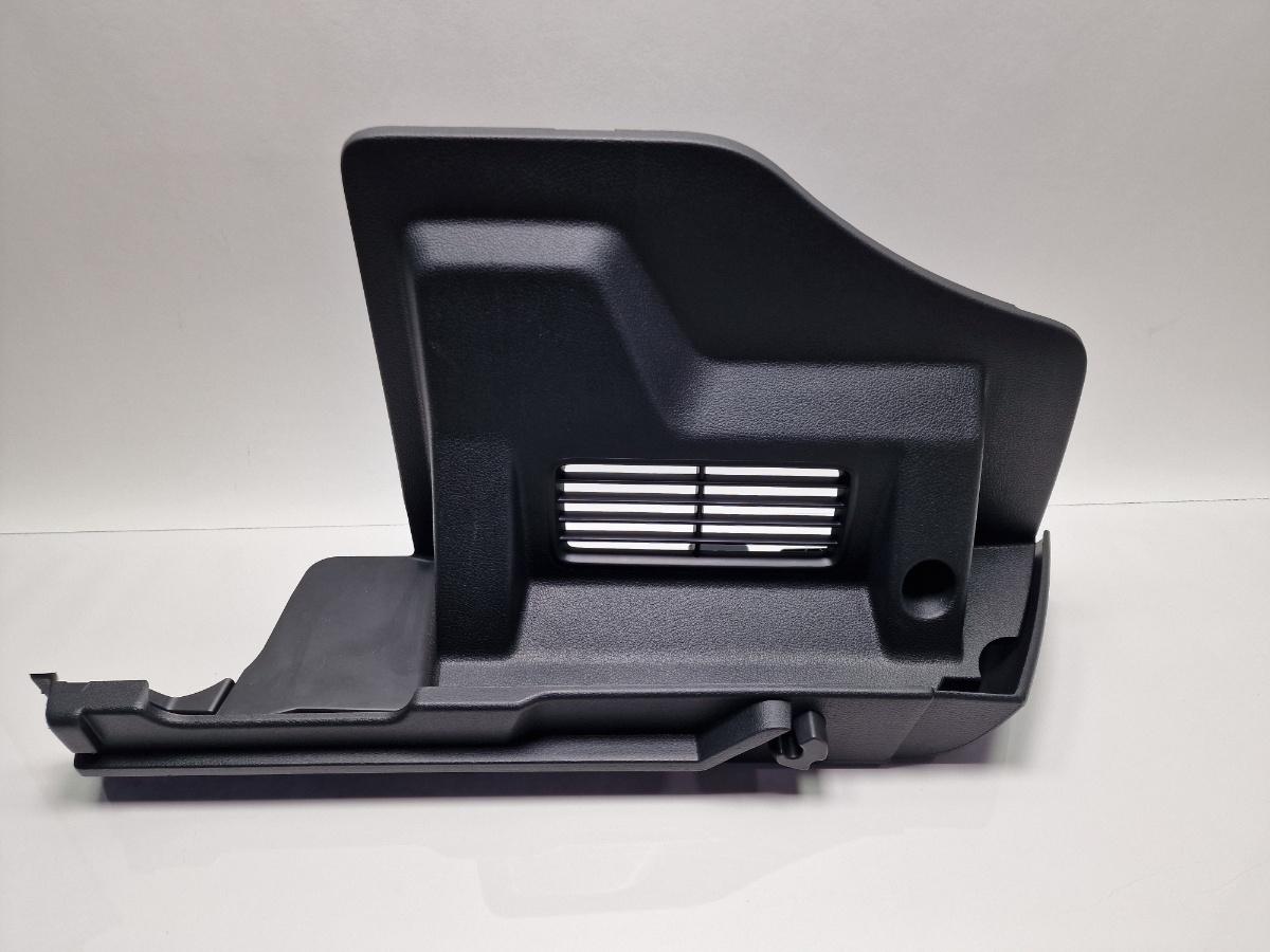 Ornament lateral portbagaj dreapta VOLKSWAGEN CADDY IV Estate SAB, SAJ 2015 - >2.0 TDI CUUD, DFSD 2K3868784