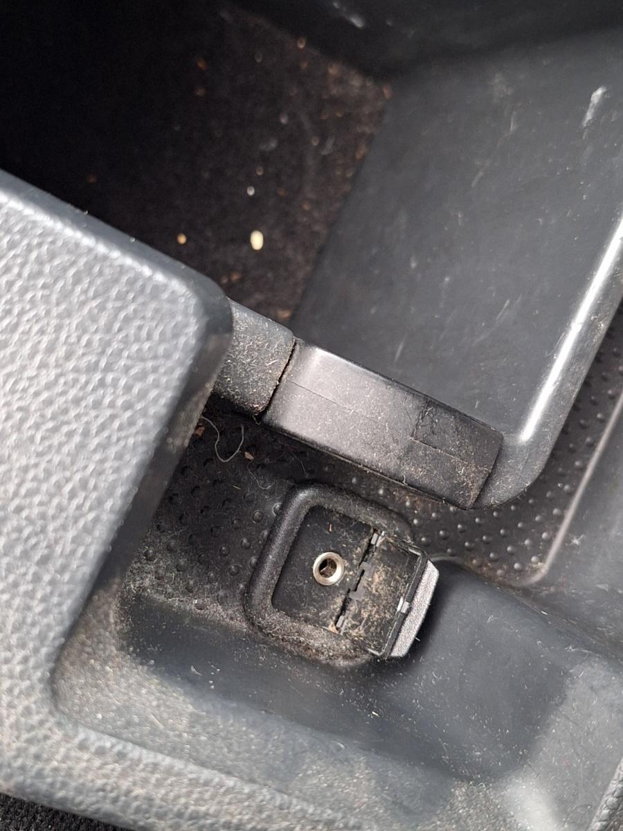 Conector priza AUX SKODA OCTAVIA 1Z3 2004 - 20132.0 TDI 16V BKD, CFHC, CLCB