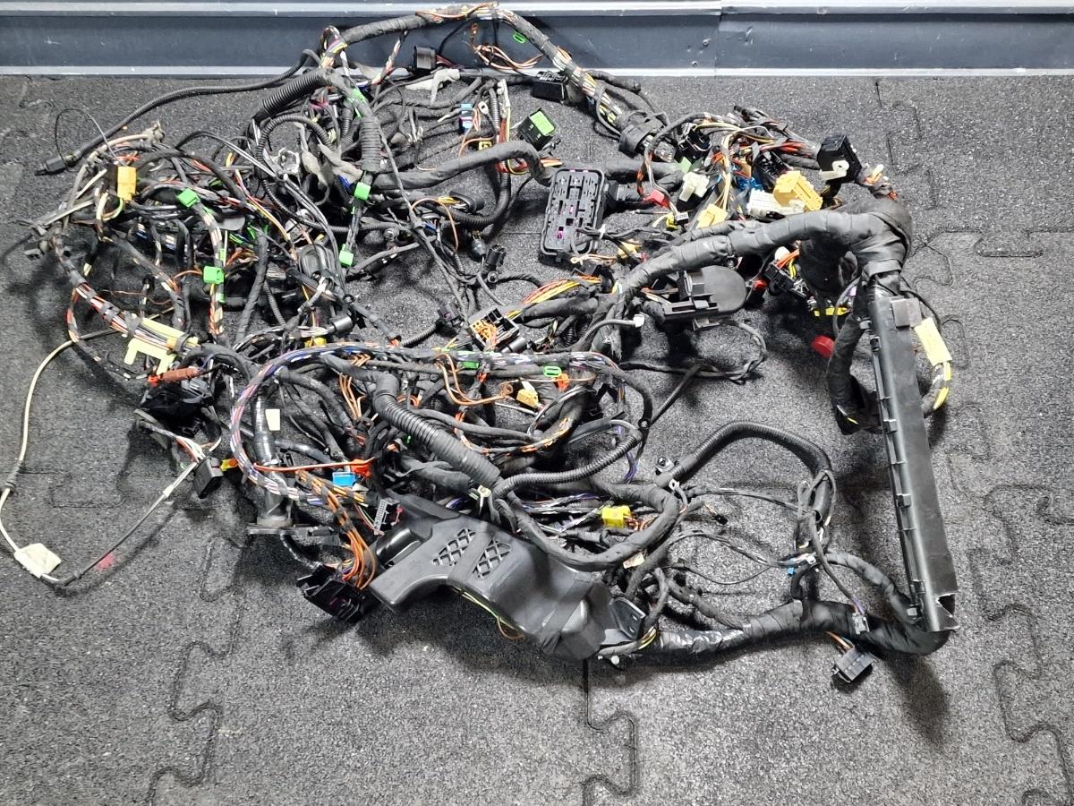 Instalatie electrica completa VOLKSWAGEN CADDY IV Estate SAB, SAJ 2015 - >2.0 TDI CUUD, DFSD 2K1970019JJ