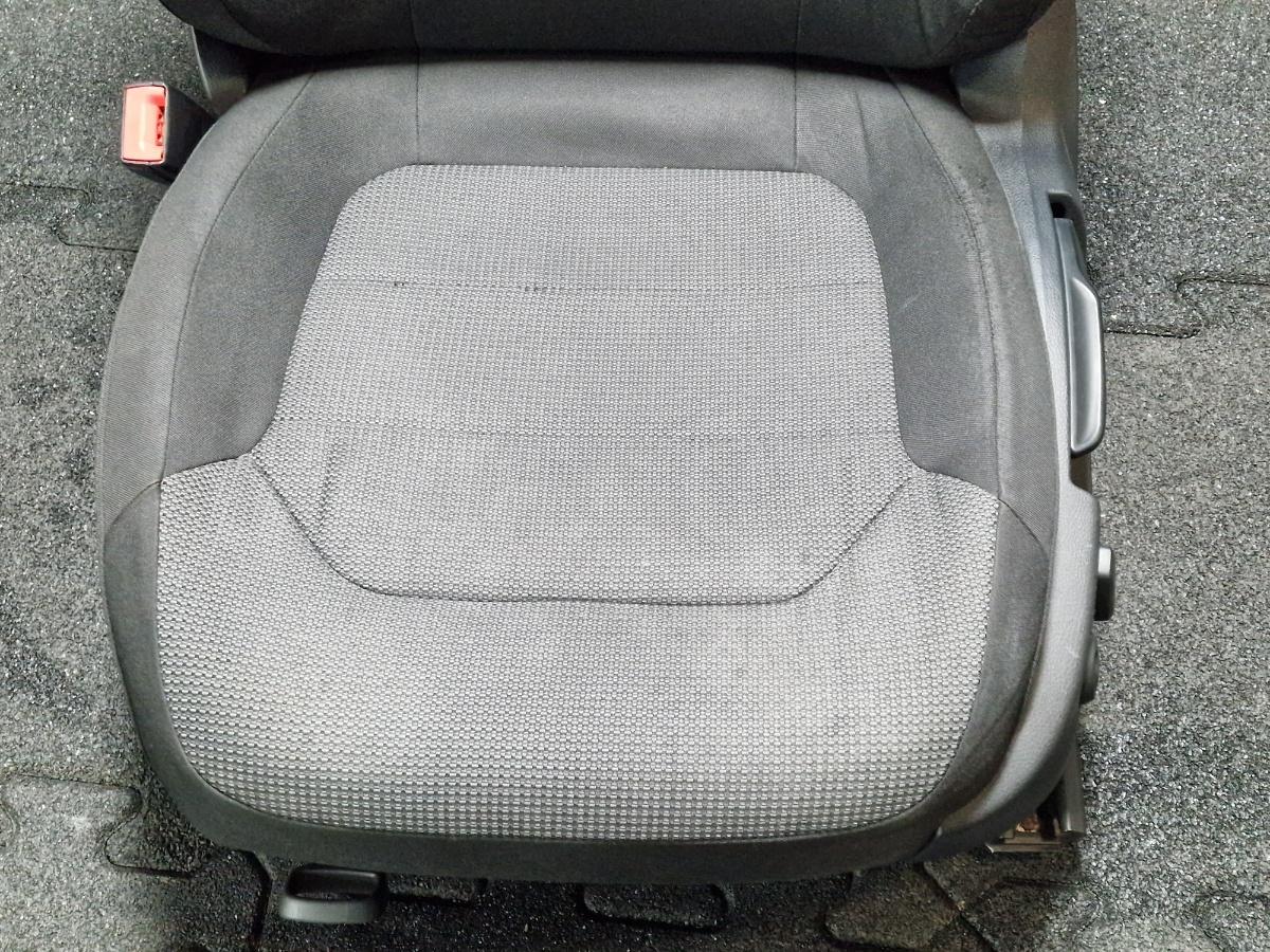 Scaun sofer cu incalzire stanga fata VOLKSWAGEN PASSAT 365 2010 - 20142.0 2.0 TDi BlueMotion CFFB 3C8881105AL