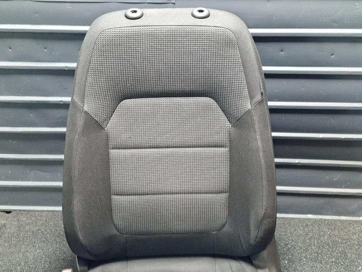 Scaun sofer cu incalzire stanga fata VOLKSWAGEN PASSAT 365 2010 - 20142.0 2.0 TDi BlueMotion CFFB 3C8881105AL