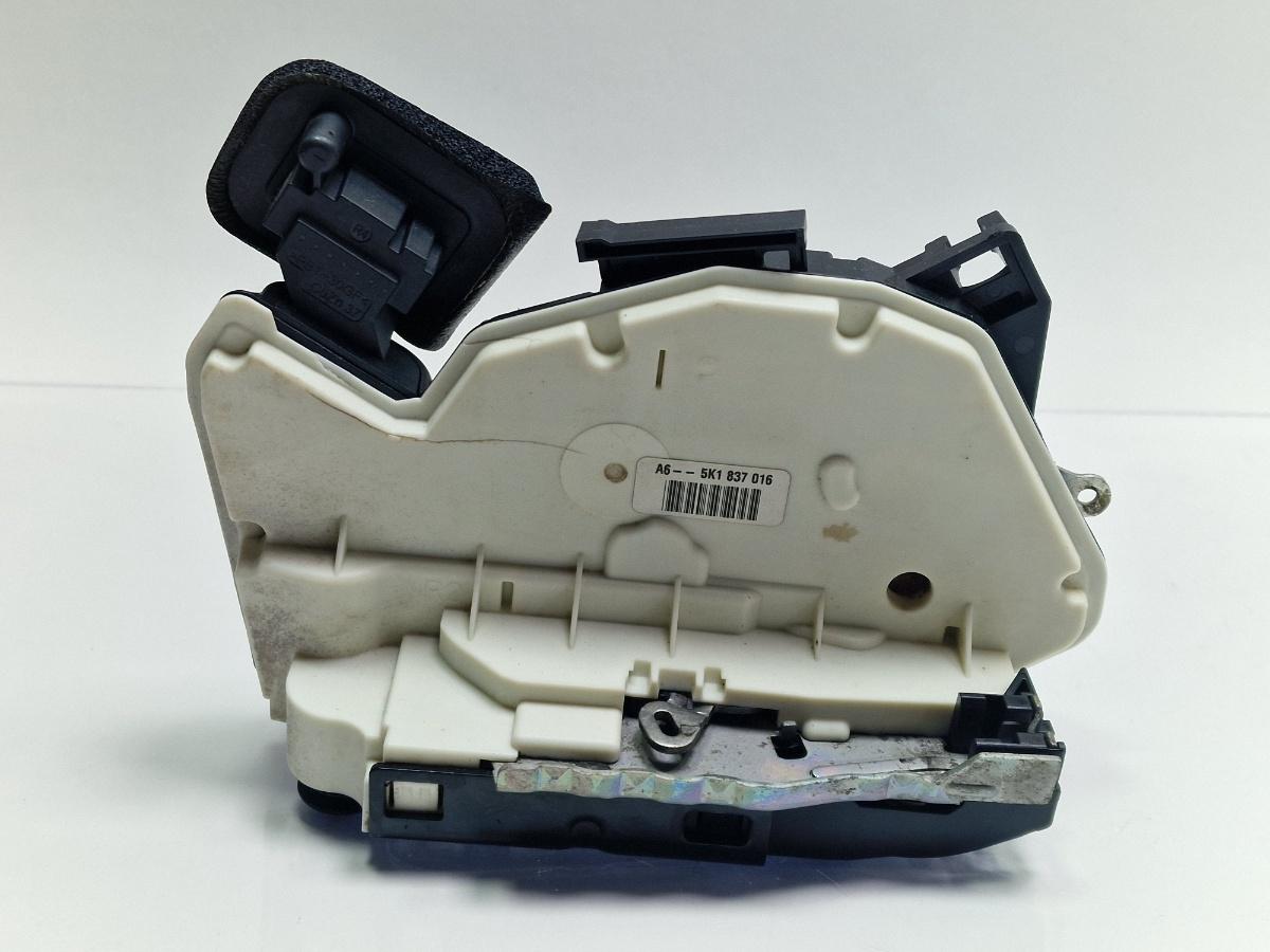 Broasca usa dreapta fata VOLKSWAGEN GOLF VI 5K1 2008 - 20132.0 TDI CBDC, CLCA 5K1837016