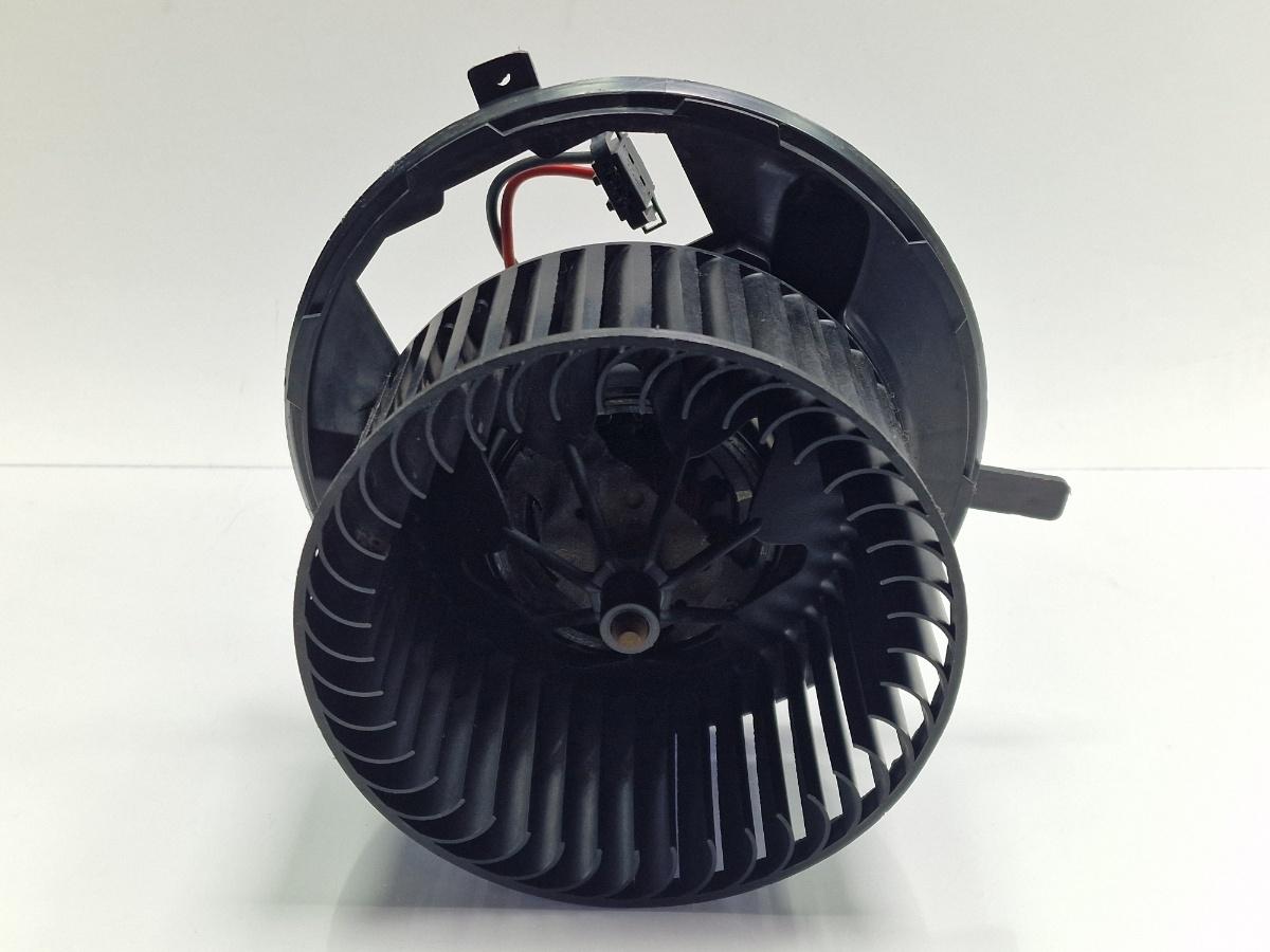 Ventilator aeroterma VOLKSWAGEN GOLF VI 5K1 2008 - 20132.0 TDI CBDC, CLCA  1K1820015J