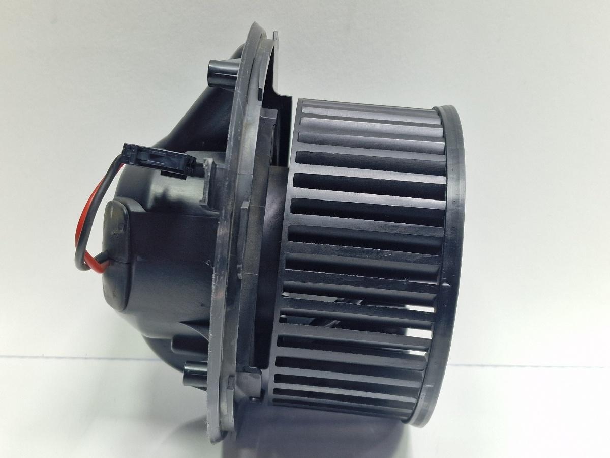 Ventilator aeroterma VOLKSWAGEN GOLF VI 5K1 2008 - 20132.0 TDI CBDC, CLCA  1K1820015J