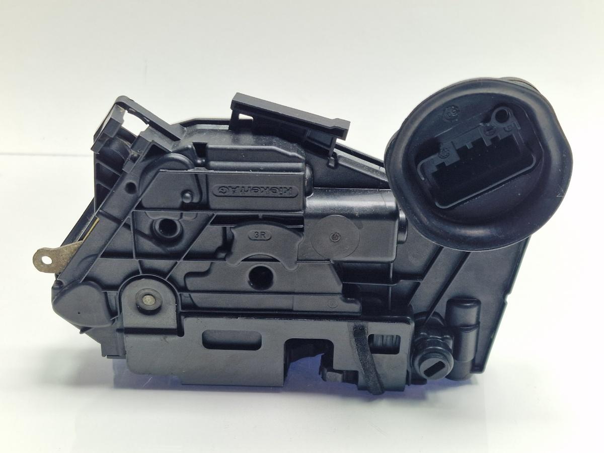 Broasca usa dreapta spate VOLKSWAGEN GOLF VI 5K1 2008 - 20132.0 TDI CBDC, CLCA 5K4839016B