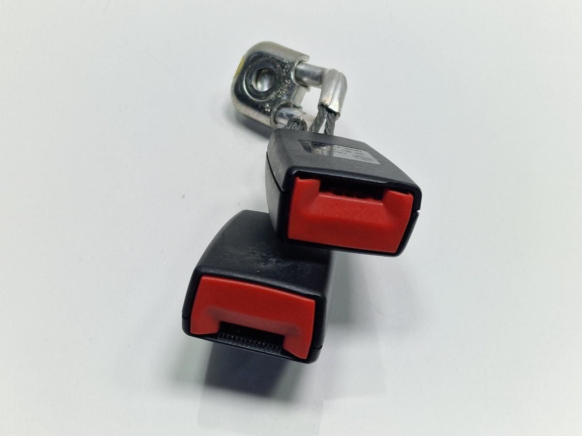 Teci centuri sigurante spate VOLKSWAGEN GOLF VI 5K1 2008 - 20132.0 TDI CBDC, CLCA 1K0857739M