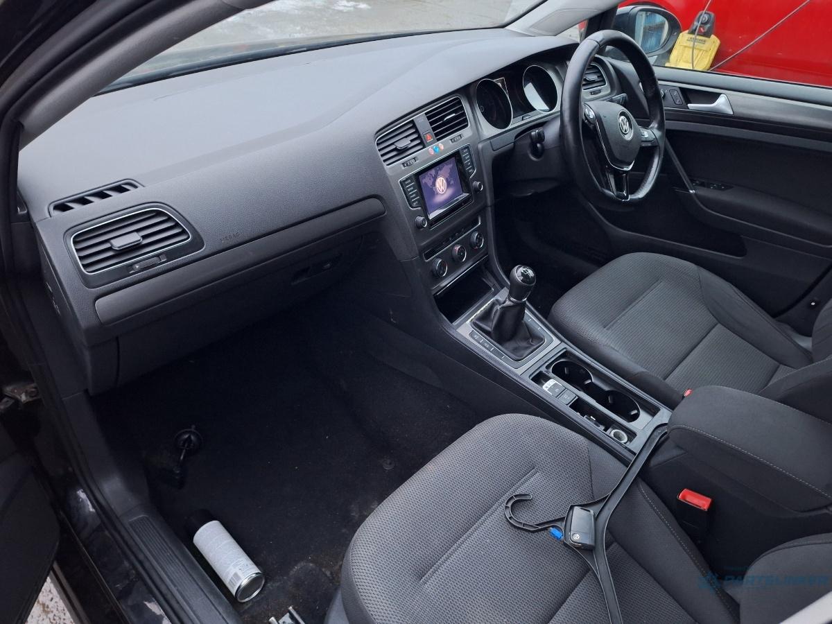 Dezmembrez VOLKSWAGEN GOLF VII 5G1 2013 CRBC 2.0 TDi BlueMotion 110KW|150HP