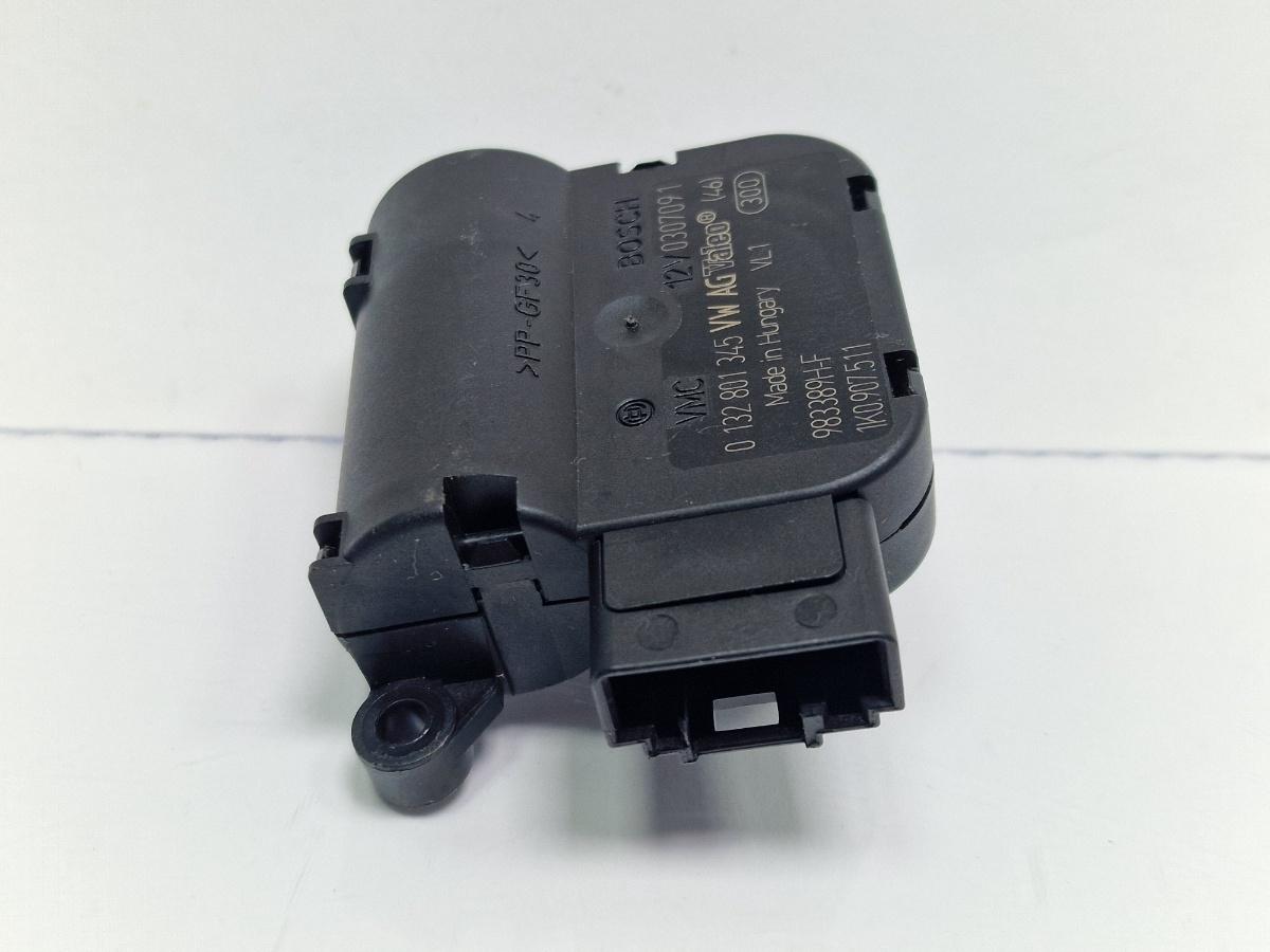 Motoras reglaj aeroterma V425 VOLKSWAGEN GOLF VI 5K1 2008 - 20132.0 TDI CBDC, CLCA BOSCH 0132801345 1K0907511