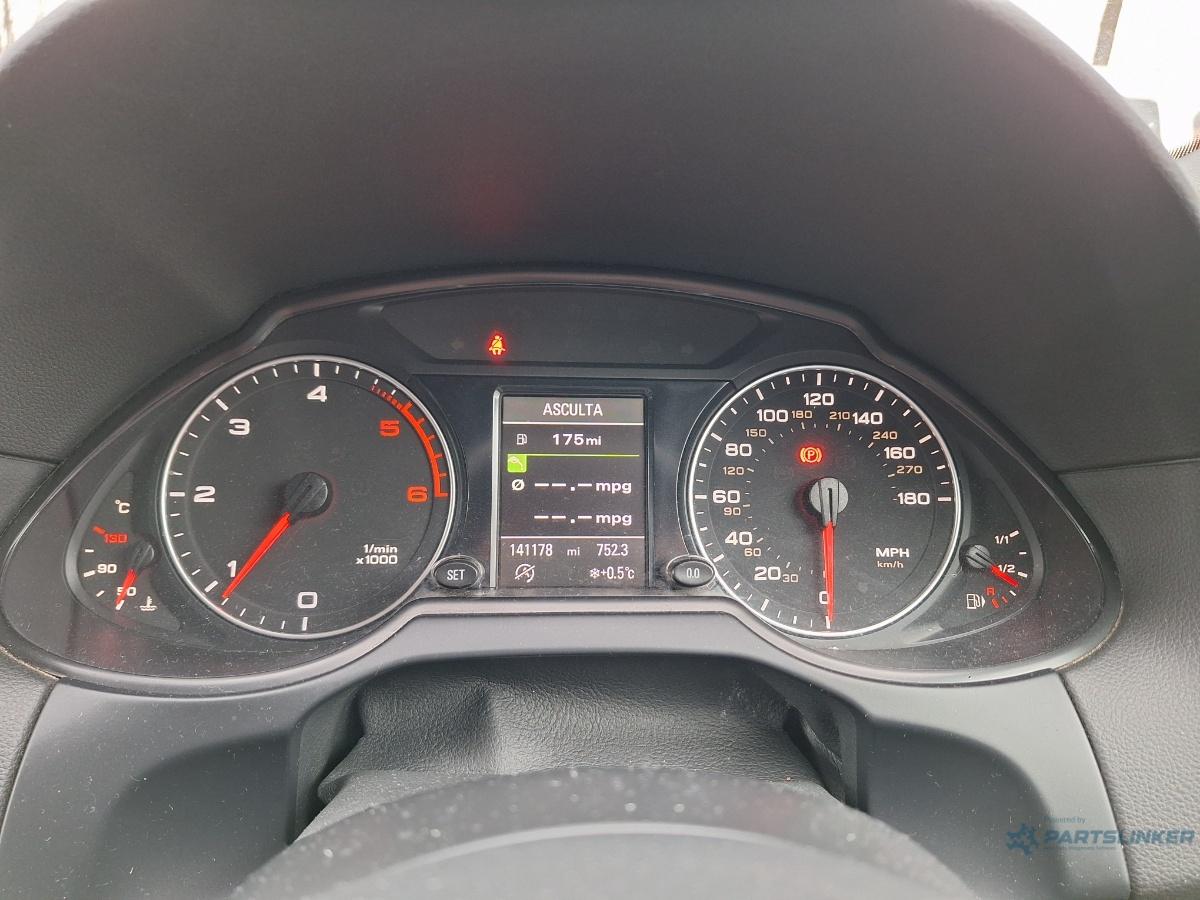 Dezmembrez AUDI Q5 8RB 2011 2.0 TDI quattro CGLB 125KW|170HP