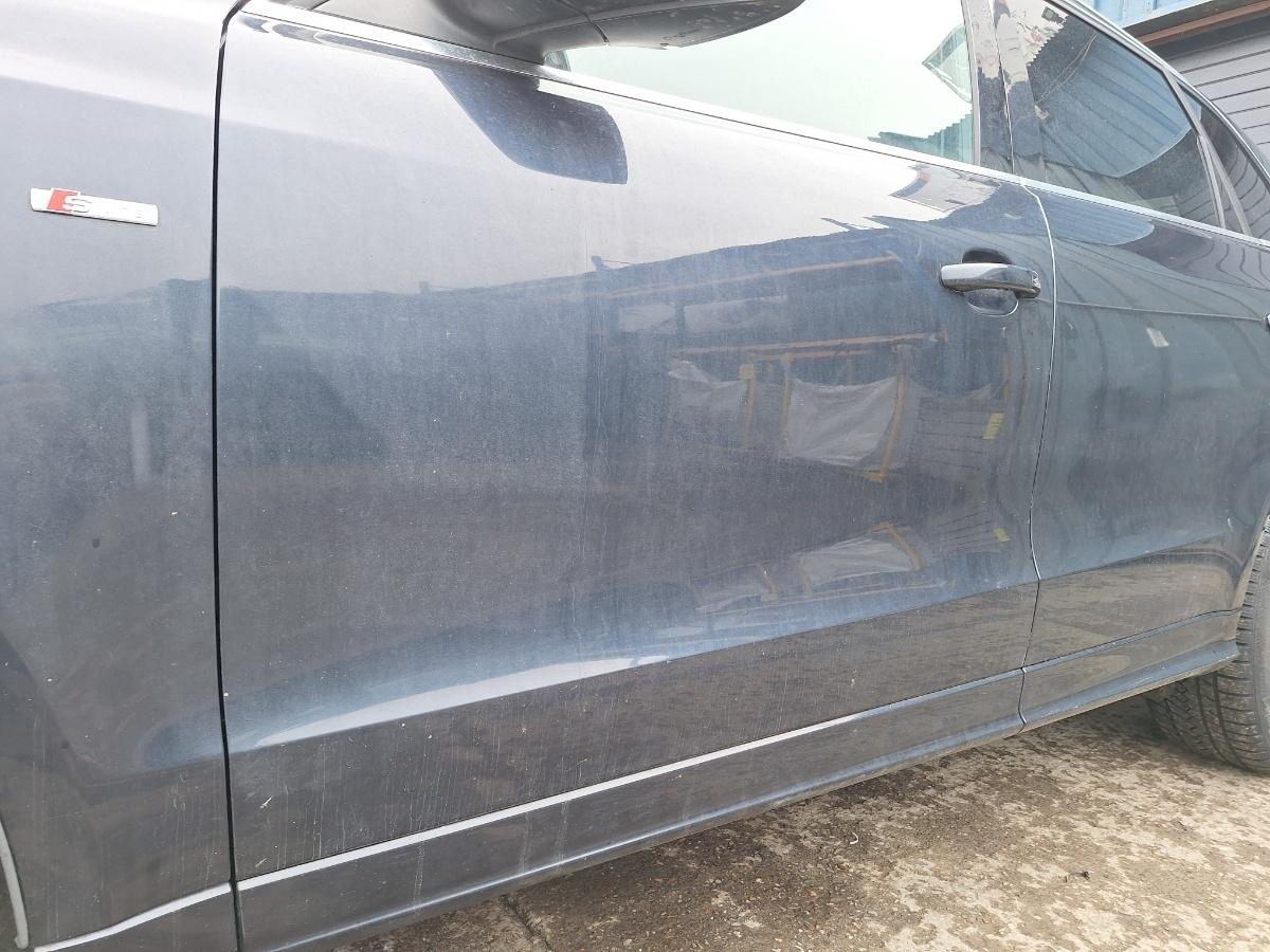 Usa Portiera fata stanga AUDI Q5 8RB 2008 - 2015 , albastru LX5R
