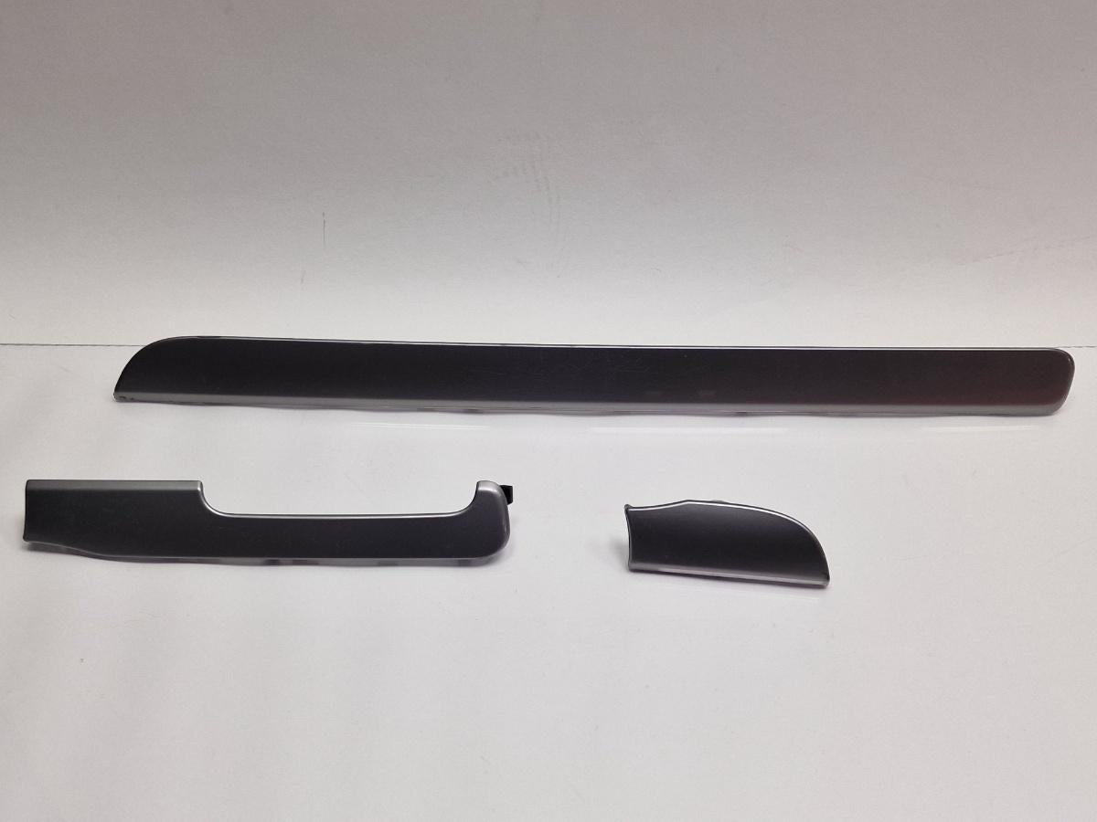 Ornamente bord VOLKSWAGEN GOLF VI 5K1 2008 - 20132.0 TDI CBDC, CLCA 5K1858415B , 5K1858417B