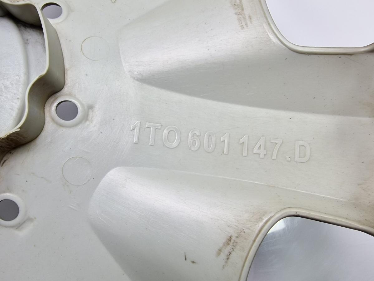 Capac roata R15 VOLKSWAGEN TOURAN 1T1, 1T2 2003 - 20102.0 TDI BMM 1T0601147D