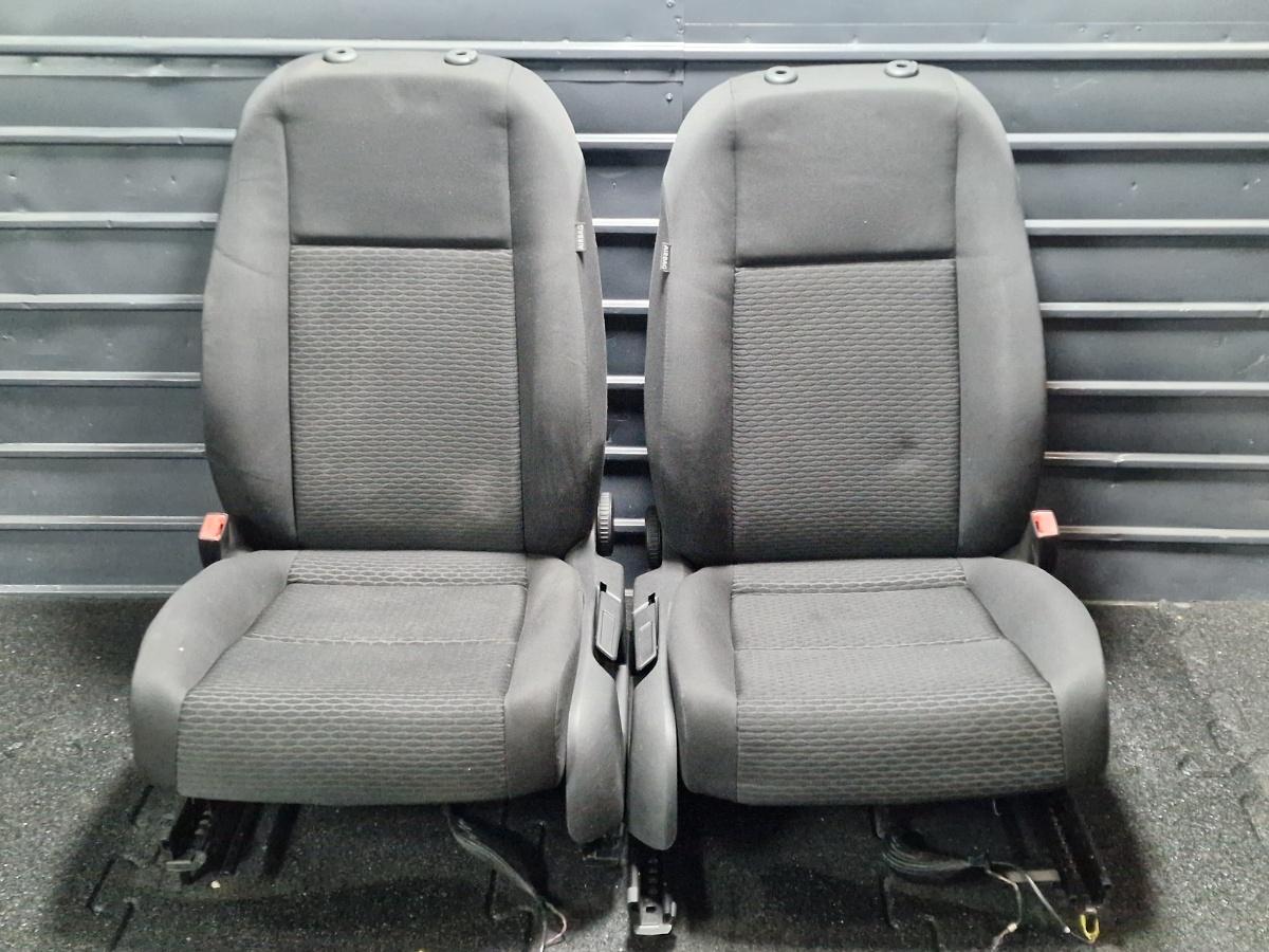 Scaune  fata VOLKSWAGEN GOLF VI 5K1 2008 - 20132.0 TDI CBDC, CLCA 1K4881105PA , 1K4881106NT