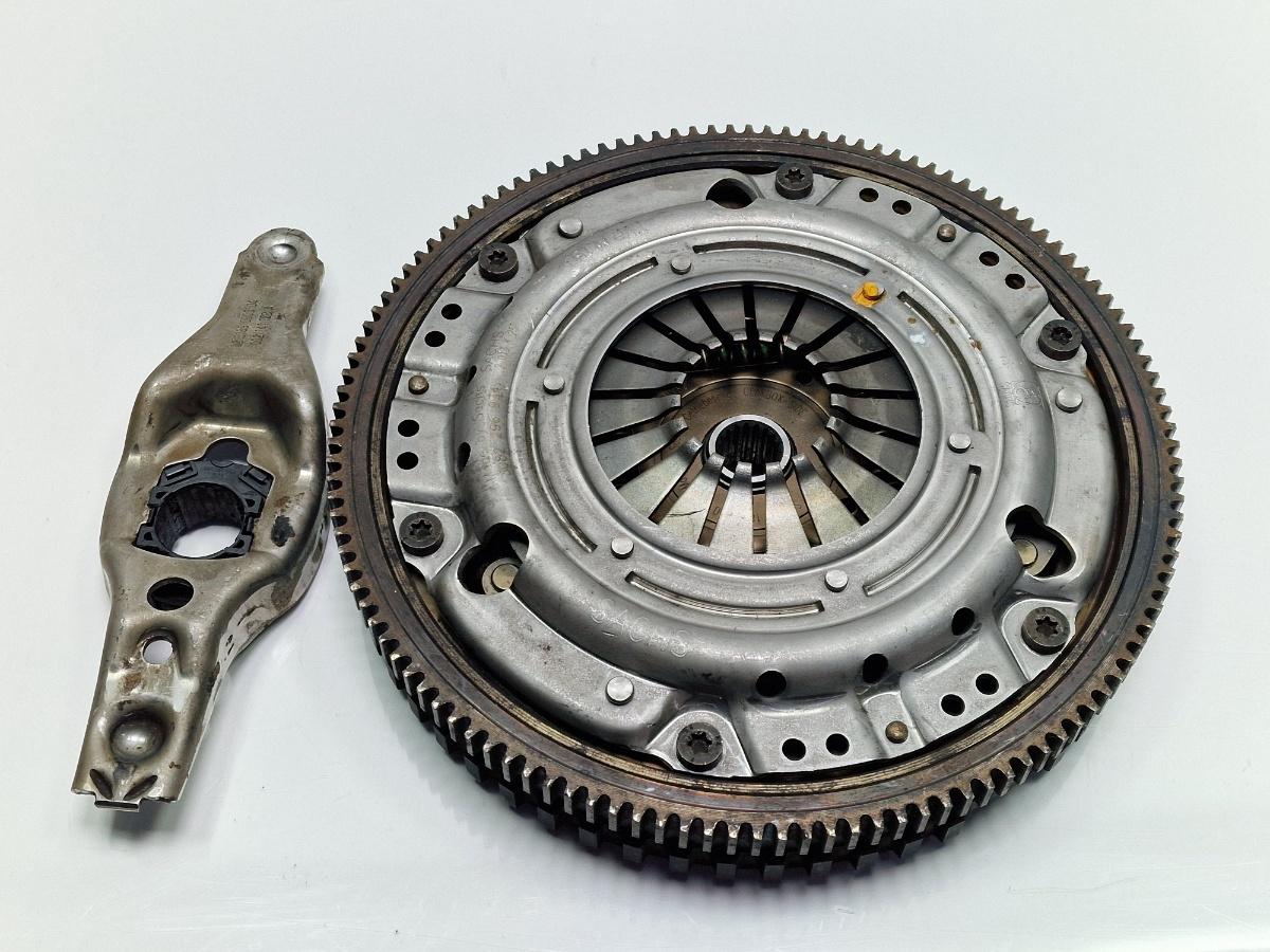 Kit ambreiaj SKODA FABIA 6Y2 1999 - 20081.4 1.4 1.4 AME, AQW, ATZ SACHS 3082296934  047141034K ,  6Y0198141