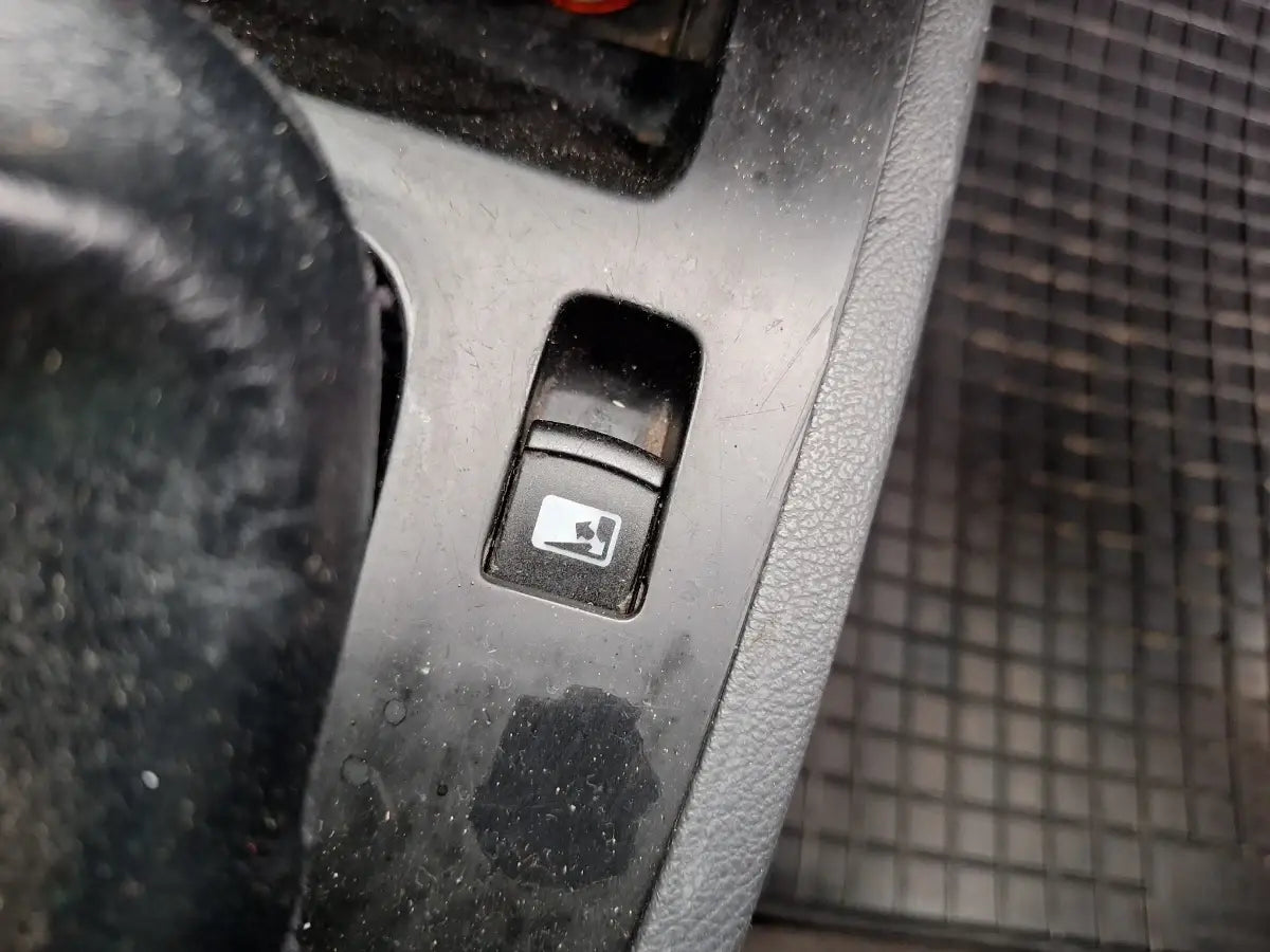 Comutator geam pivotant dreapta VOLKSWAGEN SHARAN 7M8, 7M9, 7M6 1995 - 20101.9 TDI AUY, BVK